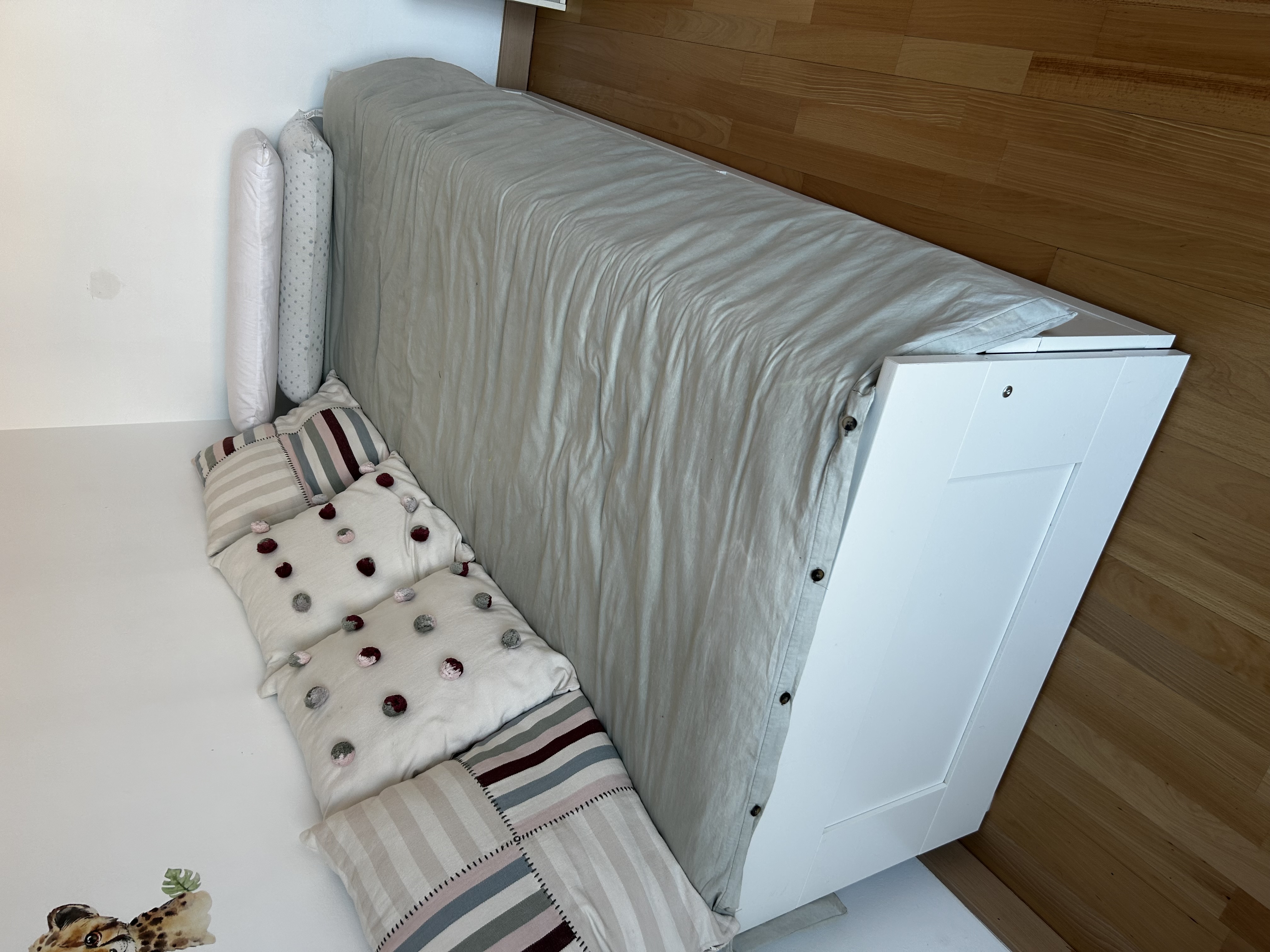 Cama con cama nido