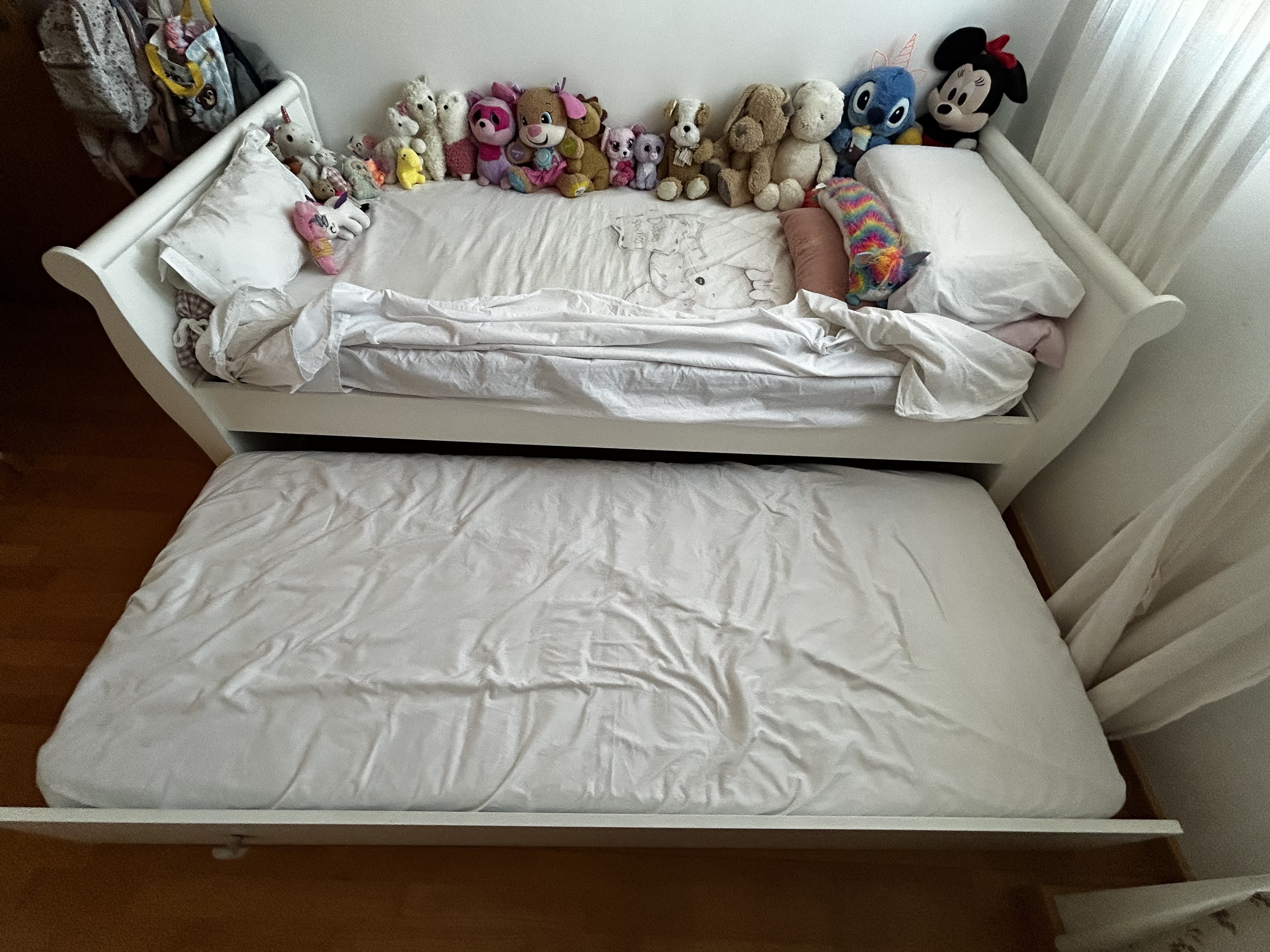 Cama con cama supletoria