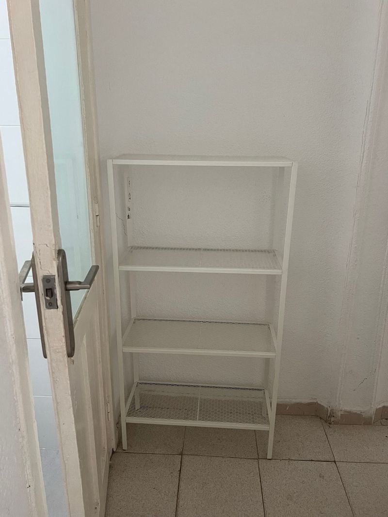Estantería blanca IKEA metalica