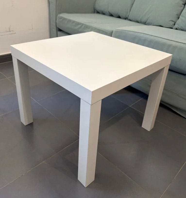Mesa auxiliar Ikea Lack blanca