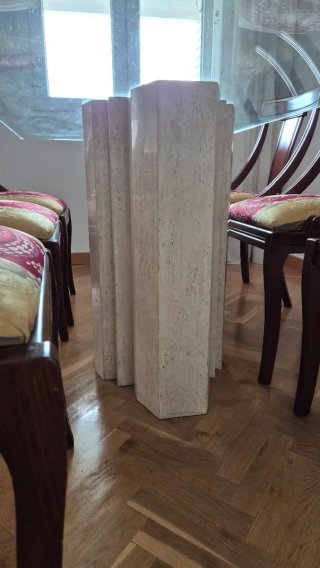 Mesa cristal y mármol con 6 sillas madera — imagen 4