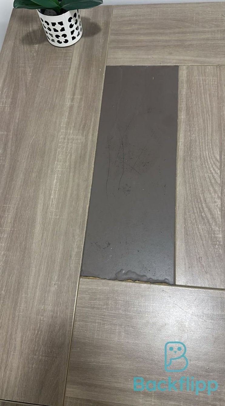 Mesa de salón madera marrón y gris — imagen 3