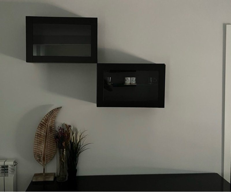Mueble de almacenaje sostenido y aparador — imagen 2