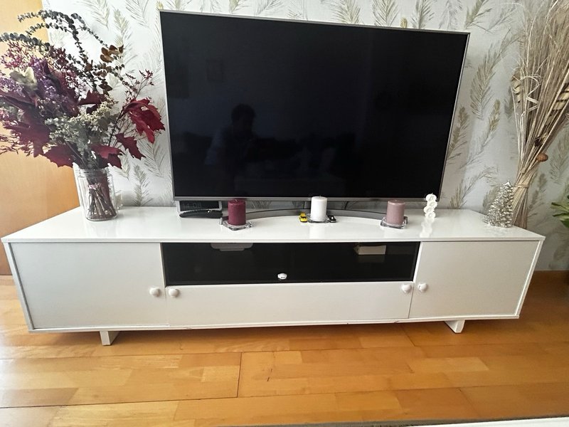 Mueble TV Blanco y Negro — imagen 2