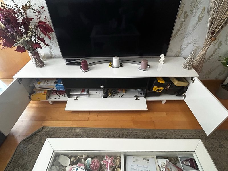 Mueble TV Blanco y Negro — imagen 3