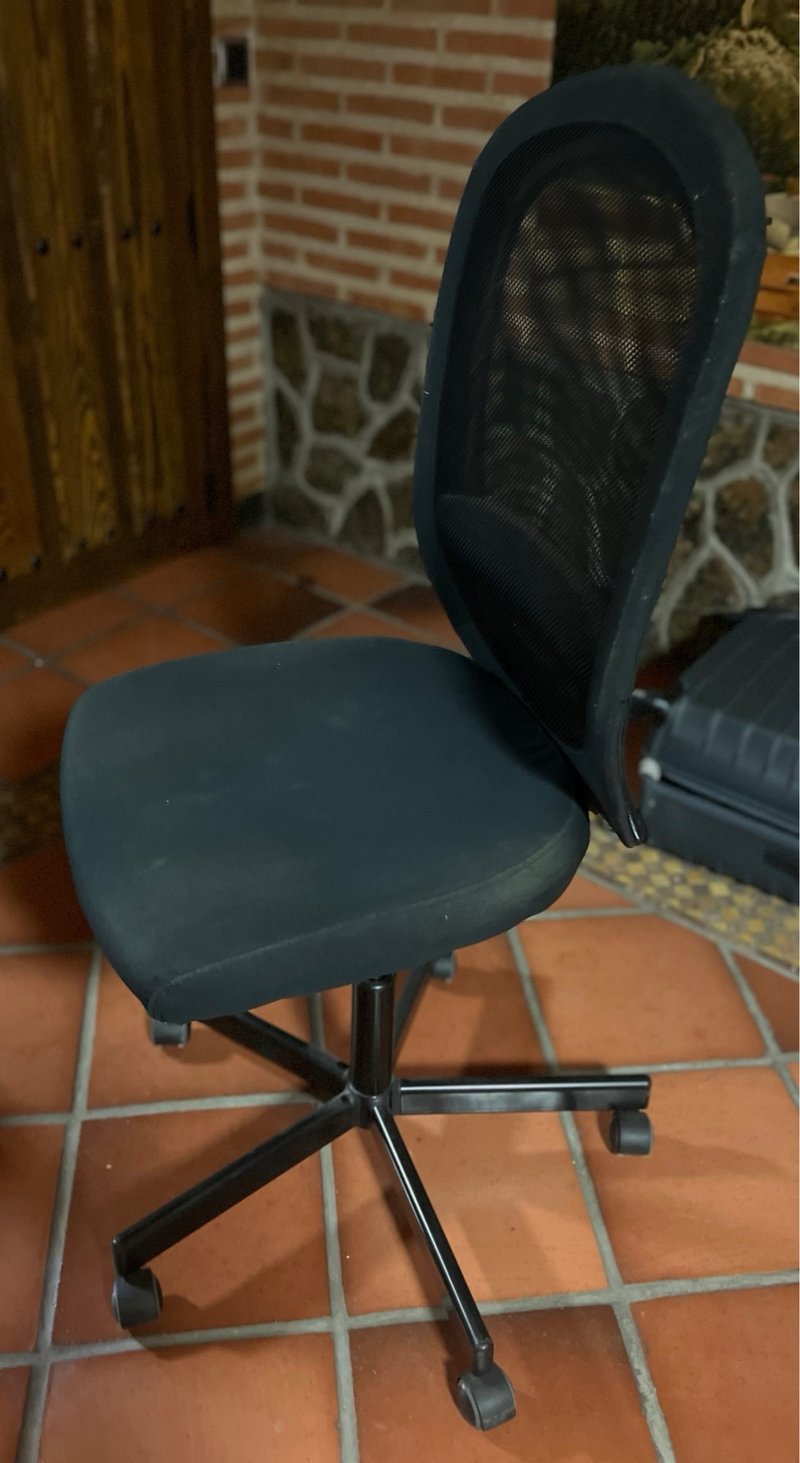Silla de escritorio negra — imagen 2