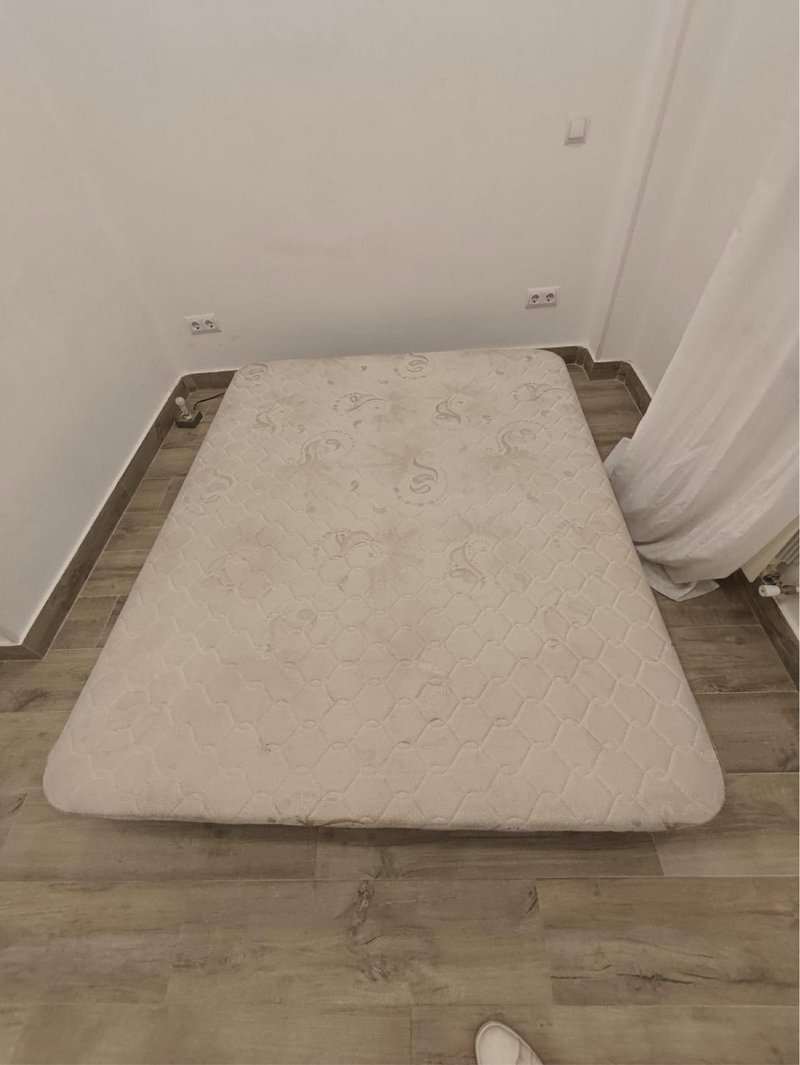 Somier tapizado y colchon 150x200 cm — imagen 2