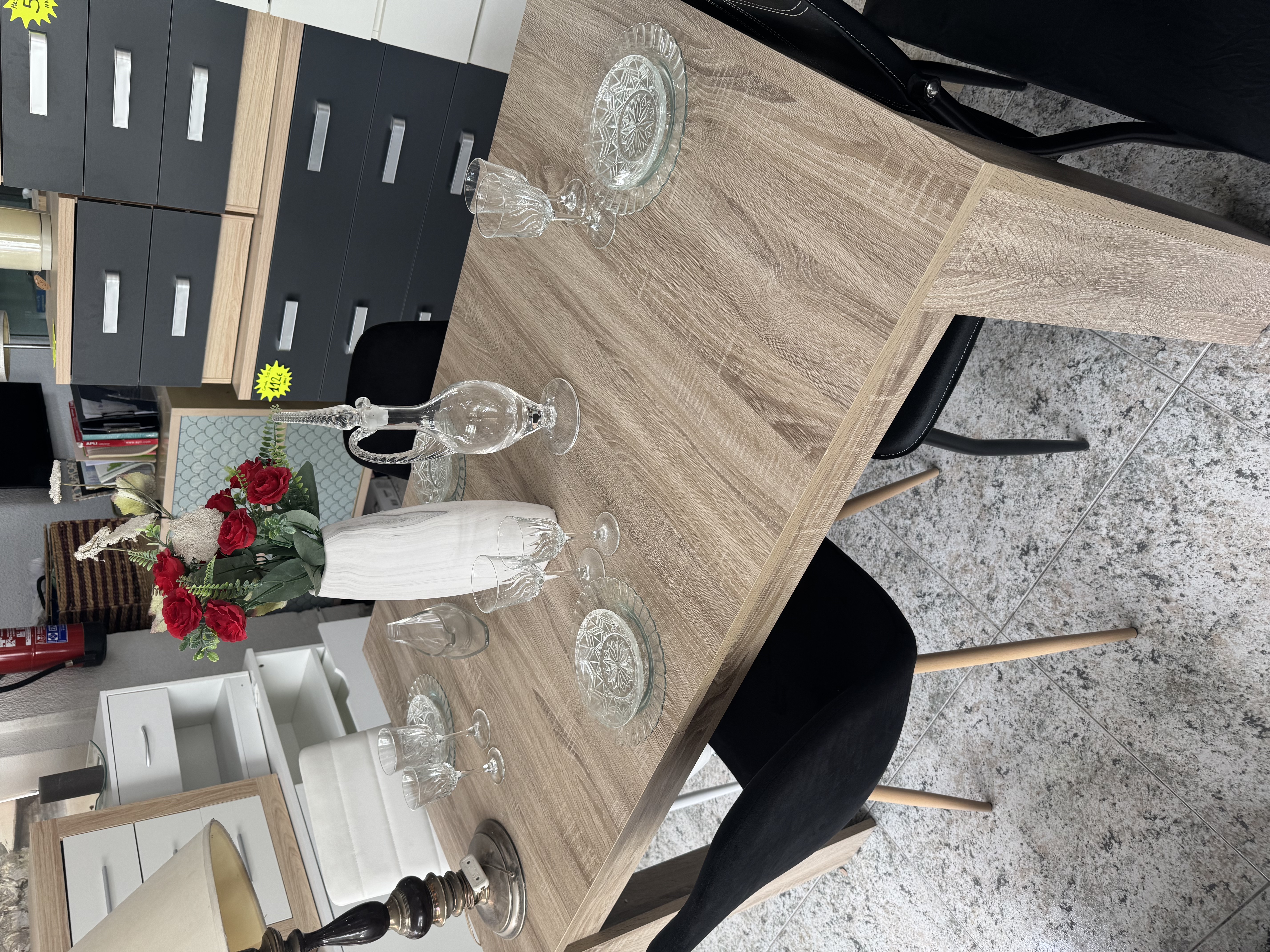 Mesa de comedor rectangular efecto roble sonoma — imagen 2