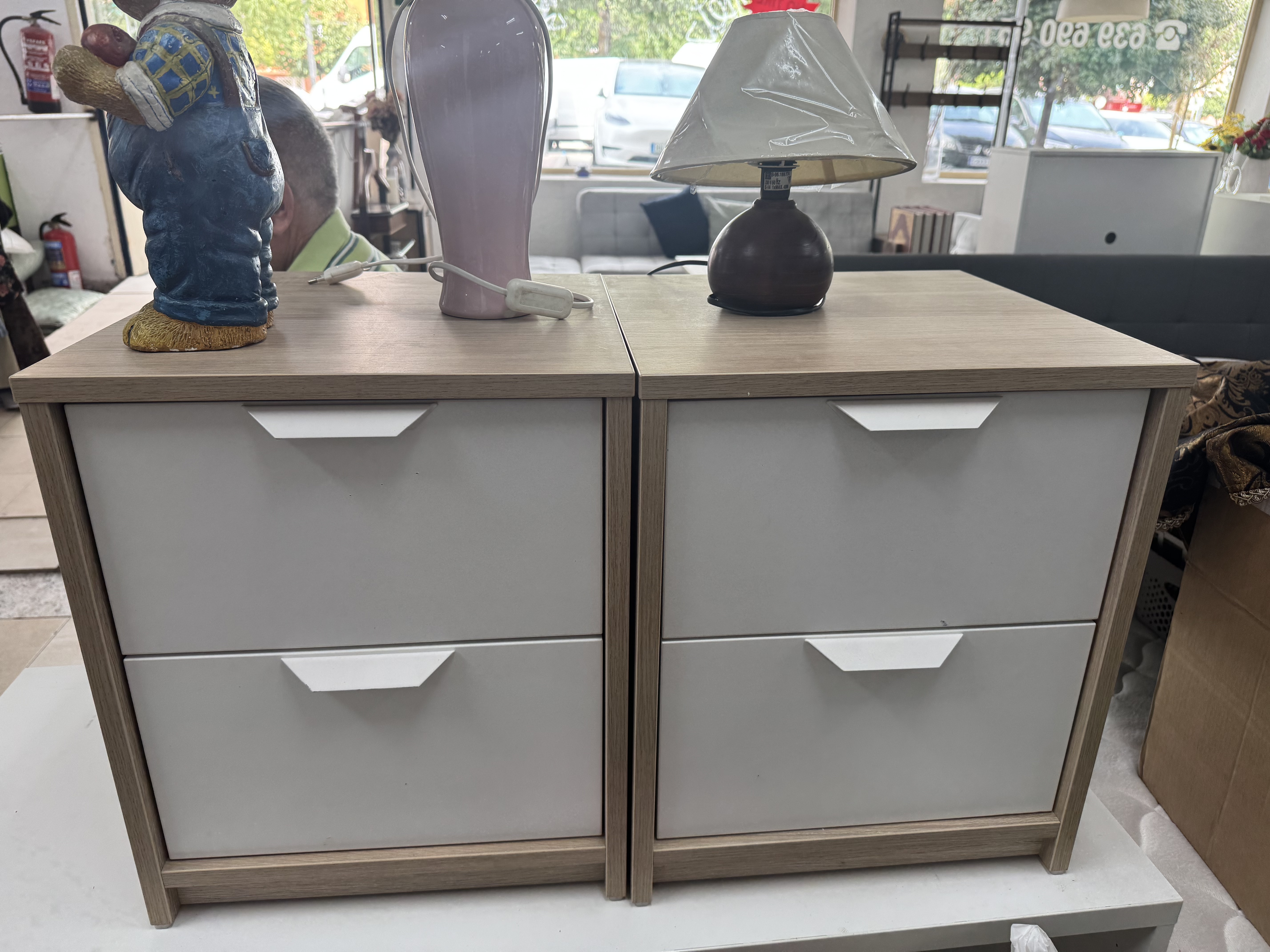 Pareja de mesitas de noche con 2 cajones – estilo moderno bicolor (lote de 2 unidades) — imagen 2