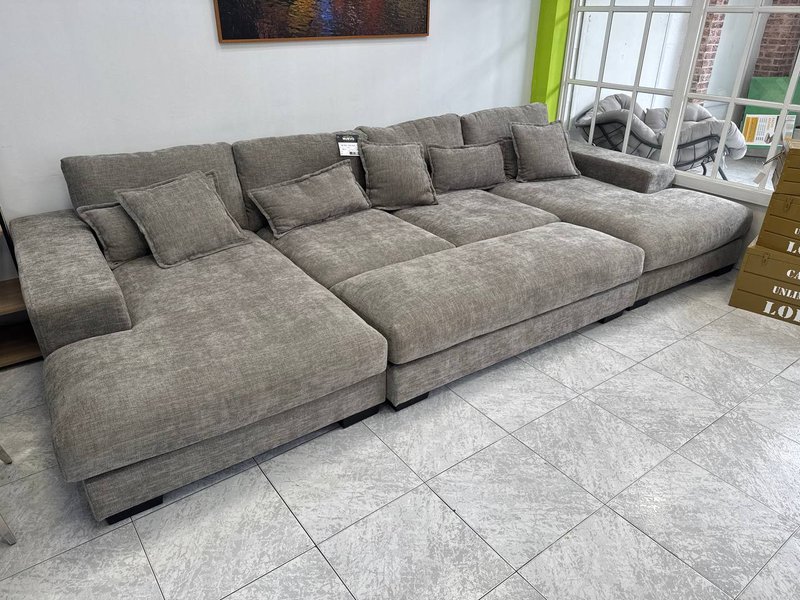 Sofá rinconera grande en gris con tapicería de tela — imagen 2