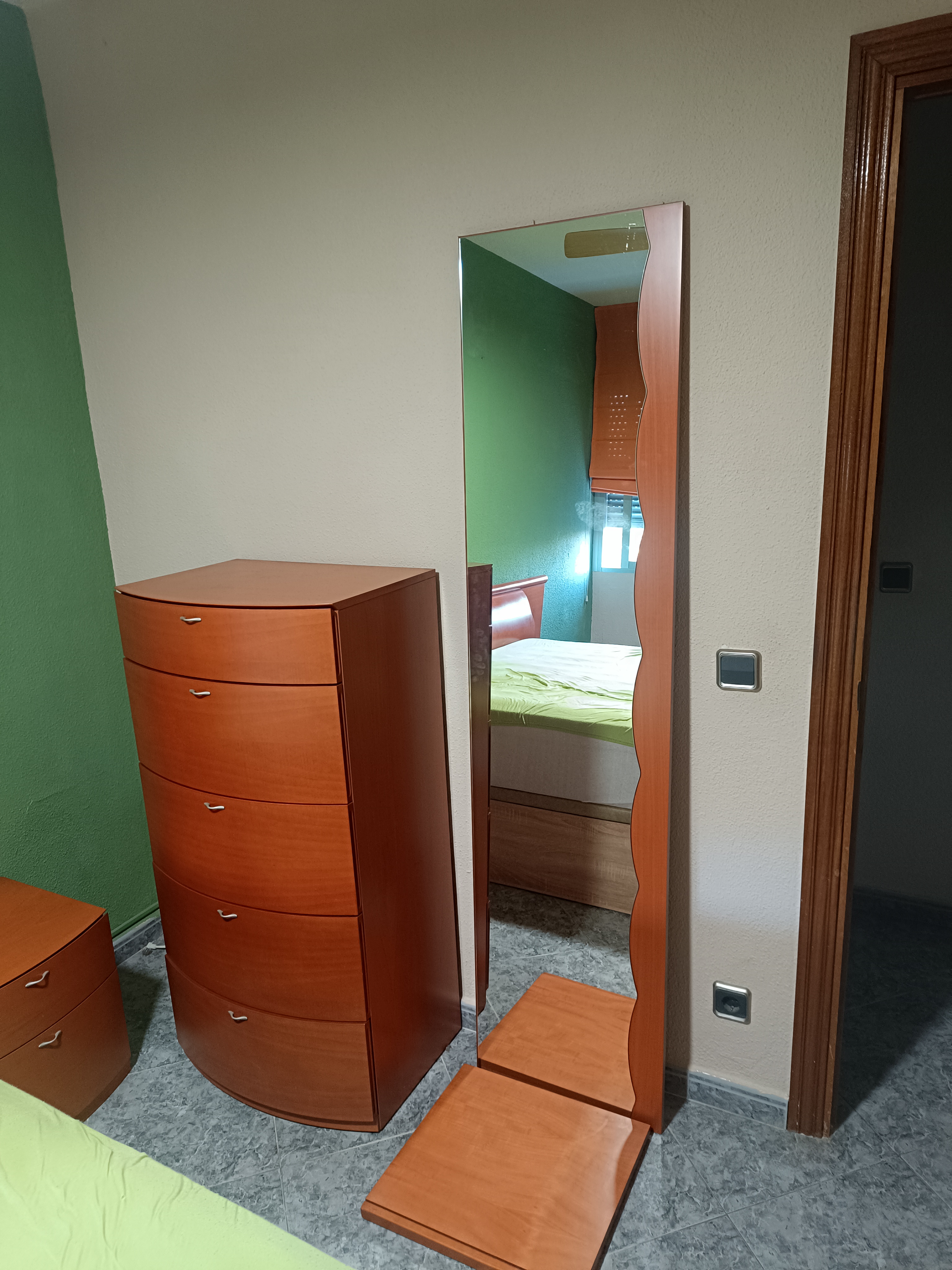 Dormitorio de matrimonio completo — imagen 5