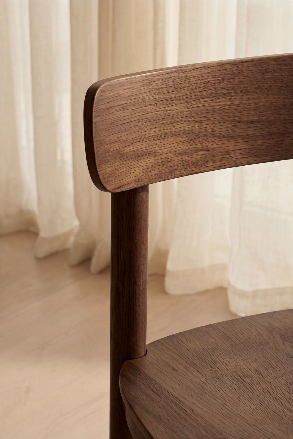Silla de comedor SKLUM en madera Taleri como nueva. — imagen 2