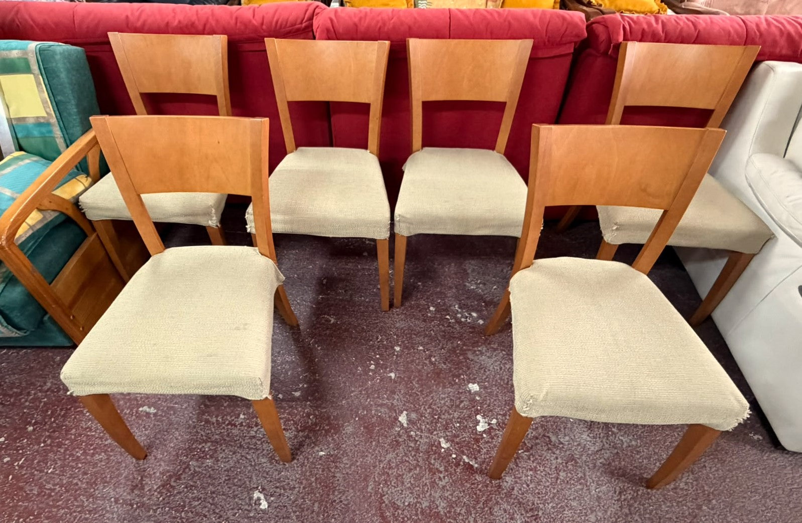 Mesa de comedor y sillas — imagen 3