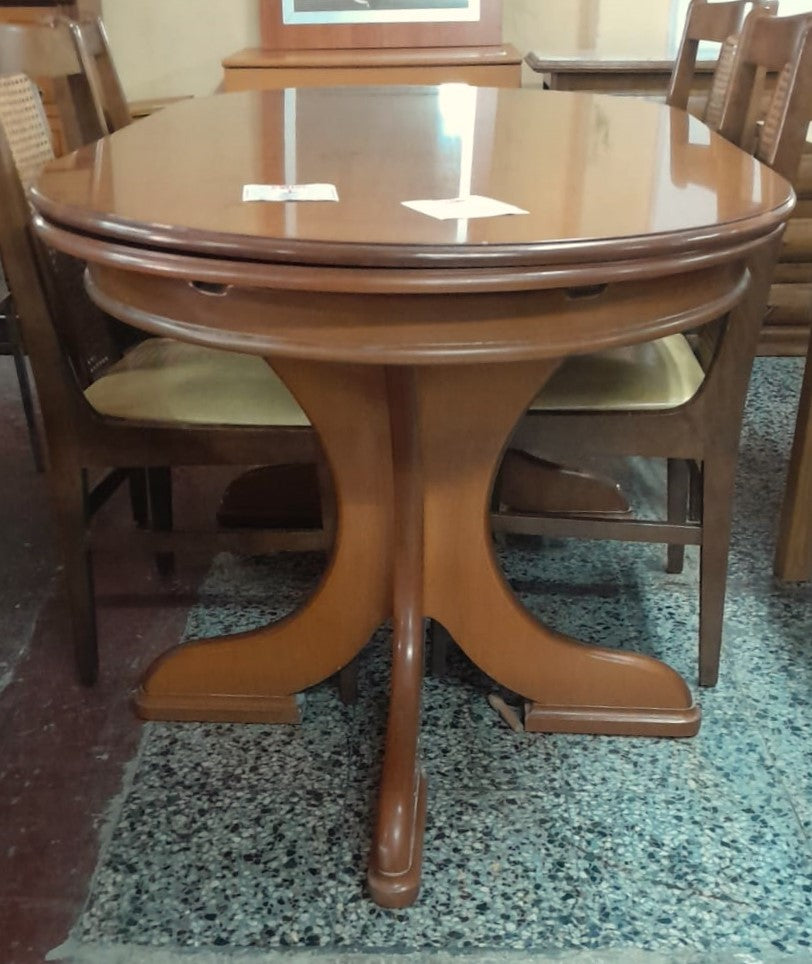Mesa de comedor — imagen 4
