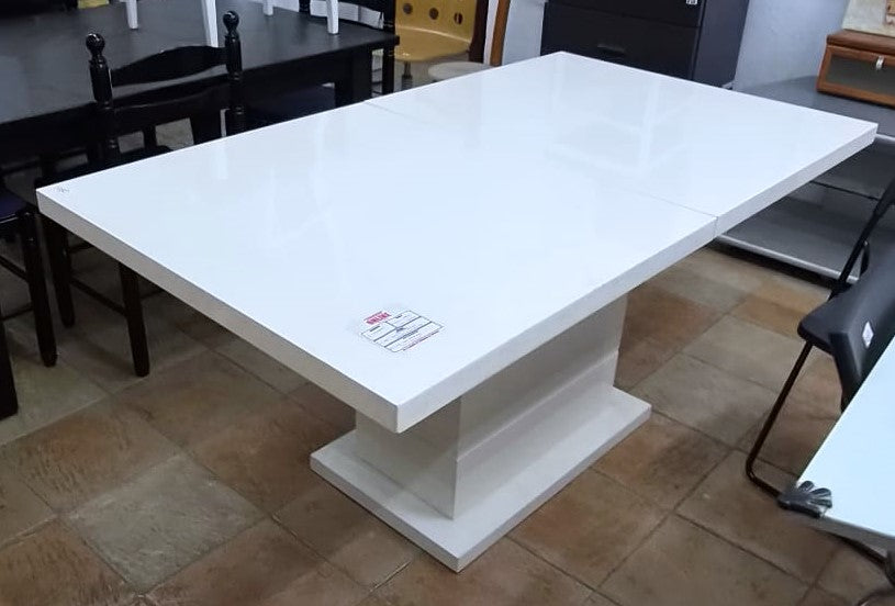 Mesa extensible
