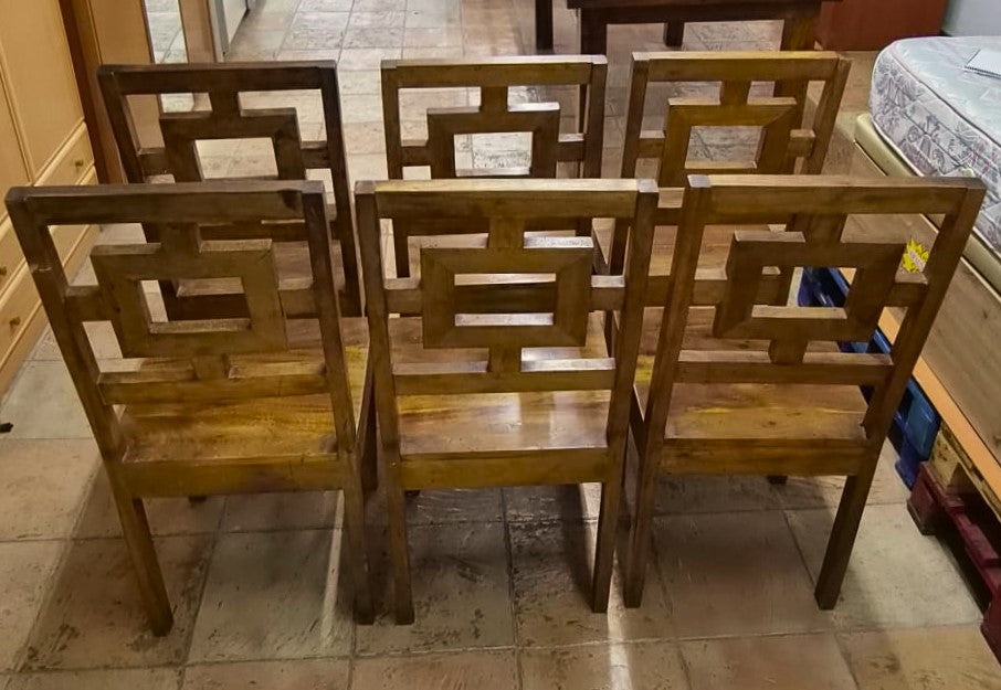 Mesa con seis sillas — imagen 7
