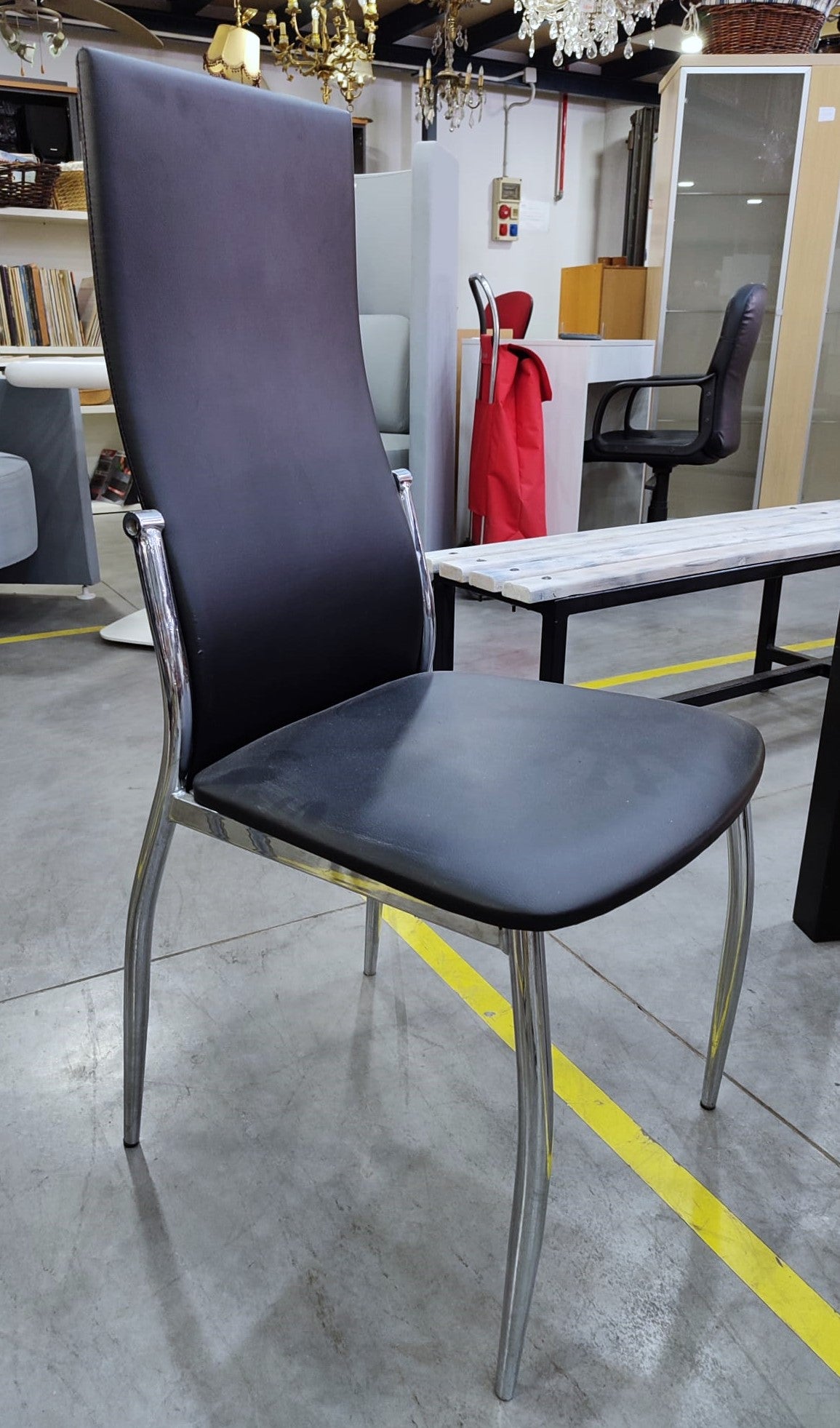 Mesa extensible "bjursta" y seis sillas — imagen 7