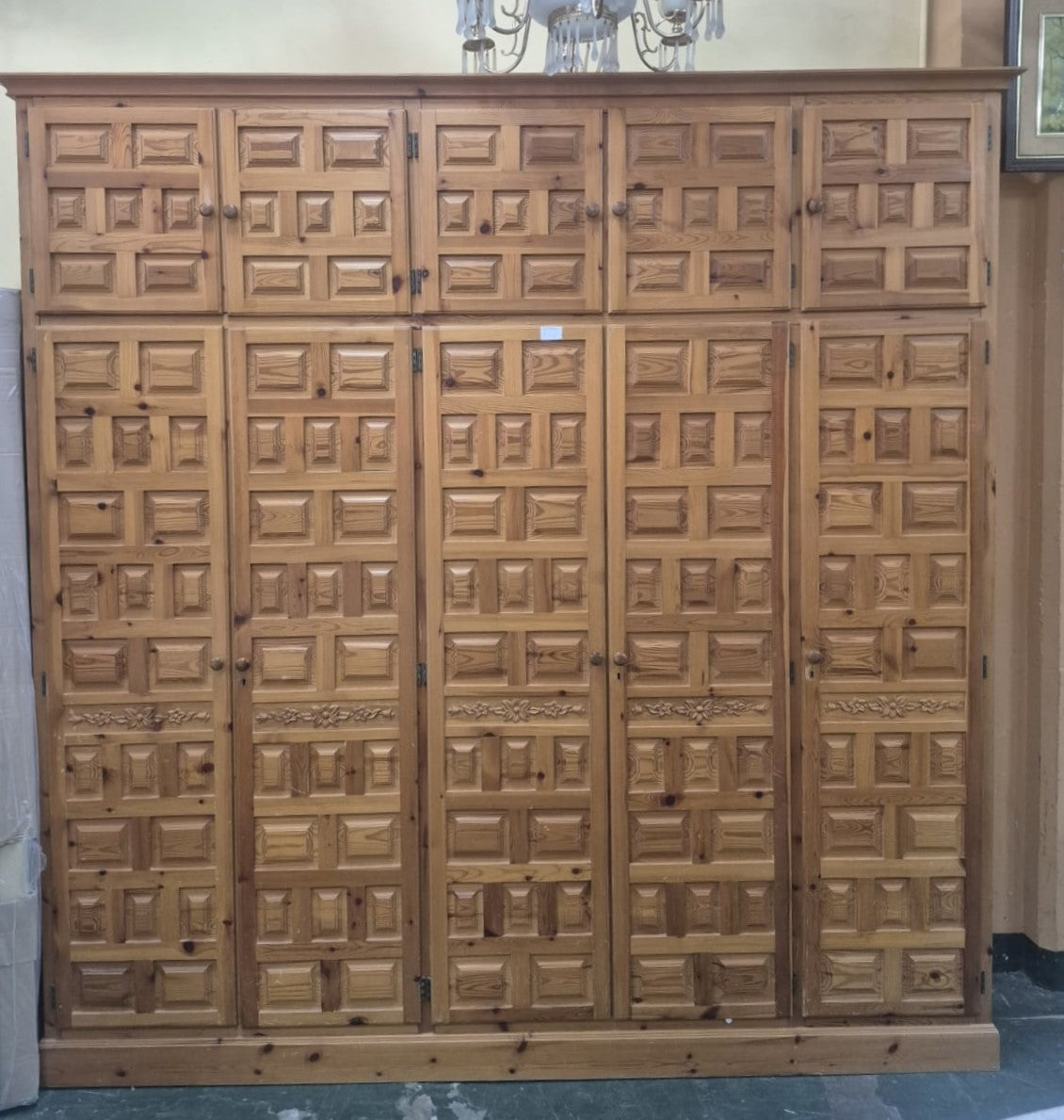Armario cinco puertas
