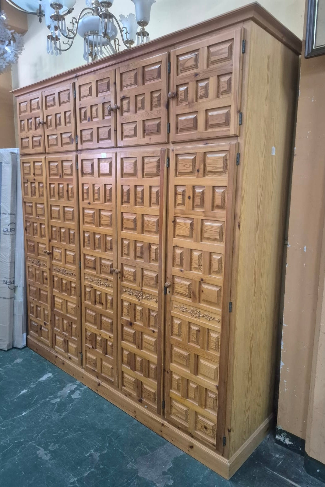 Armario cinco puertas — imagen 2