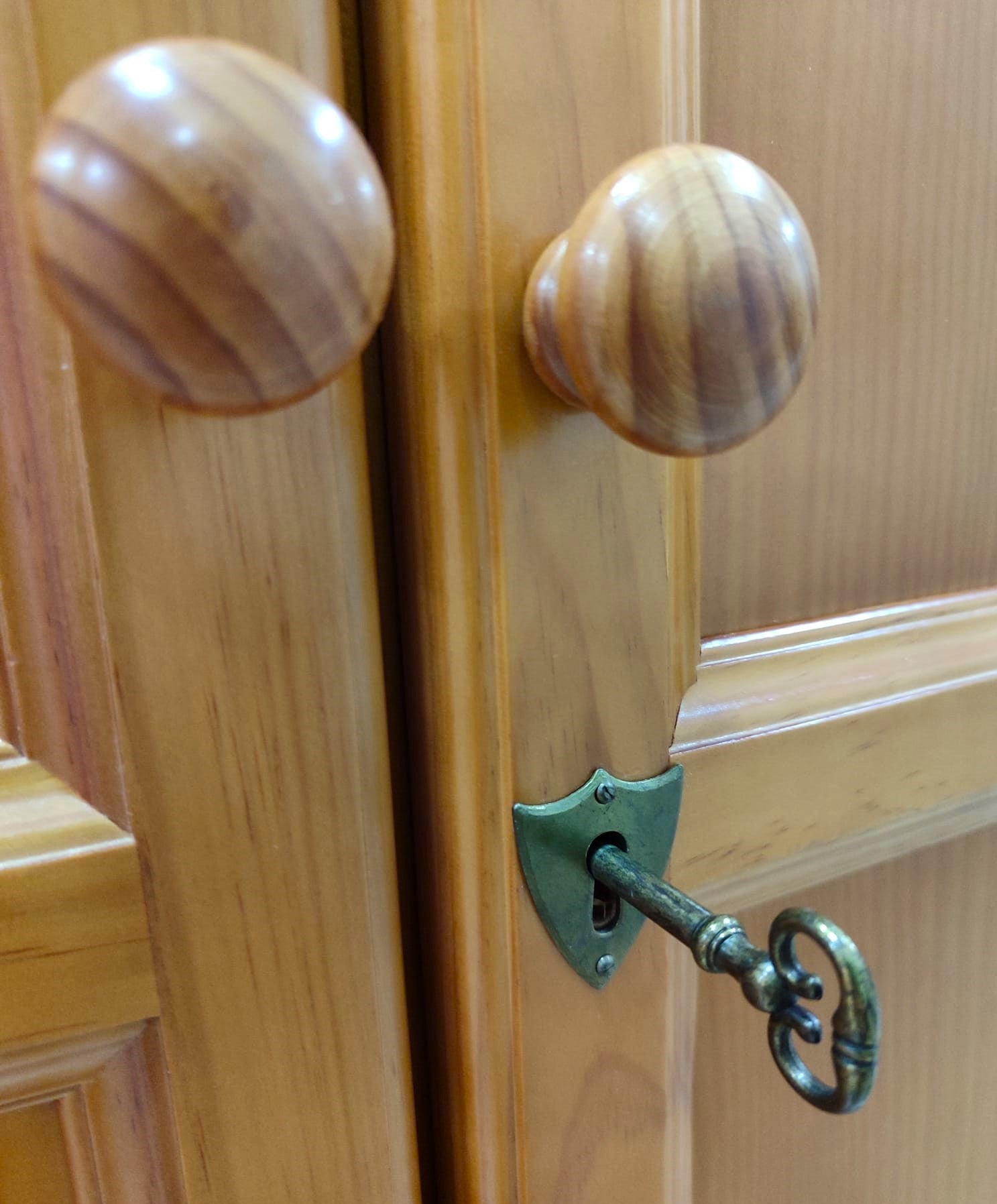 Armario cuatro puertas — imagen 6