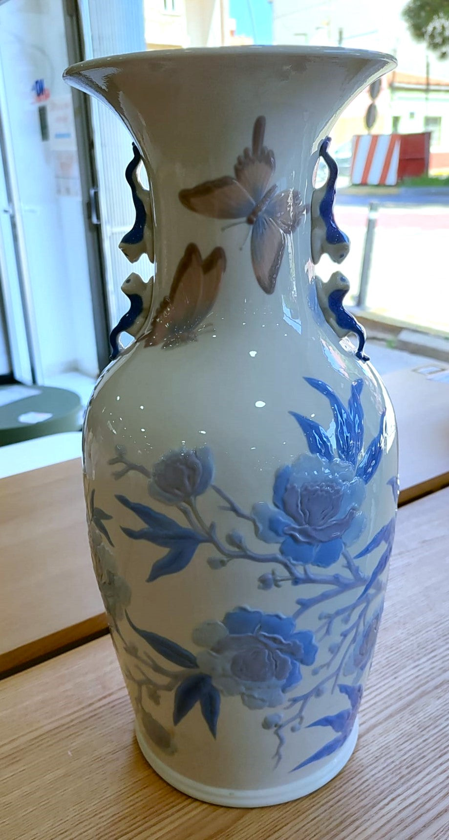 Jarrón de porcelana lladrò