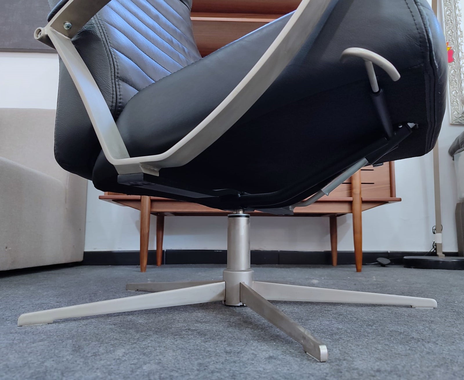 Sillón giratorio — imagen 8