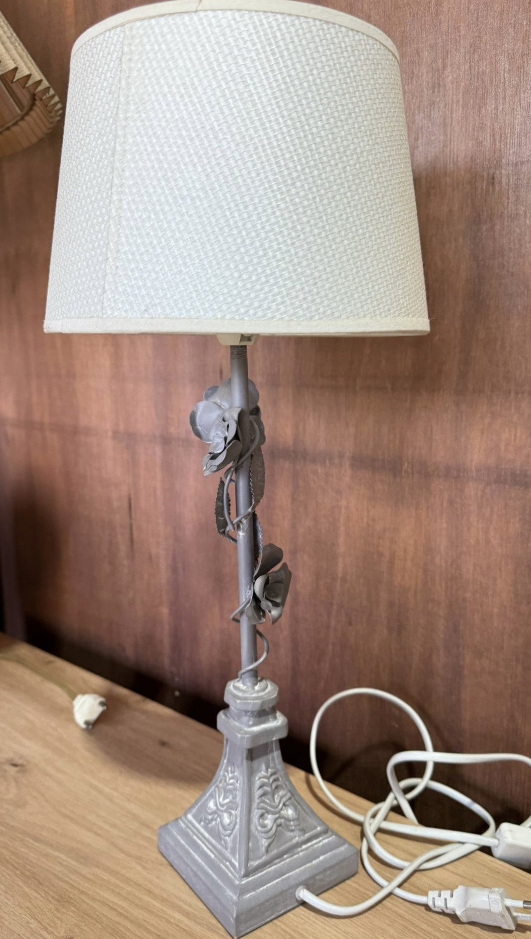 Lámpara de mesa — imagen 2