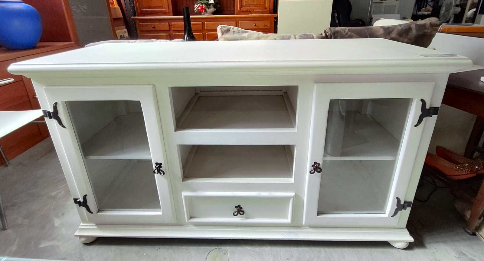 Mueble TV alto