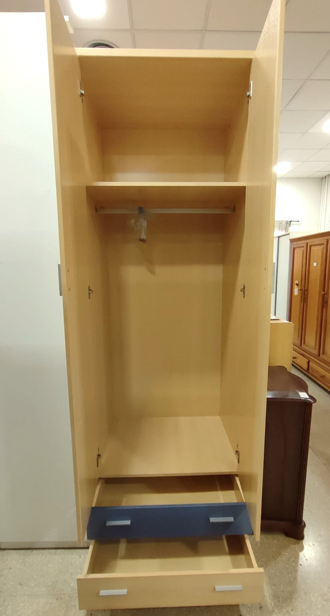 Armario dos puertas — imagen 2