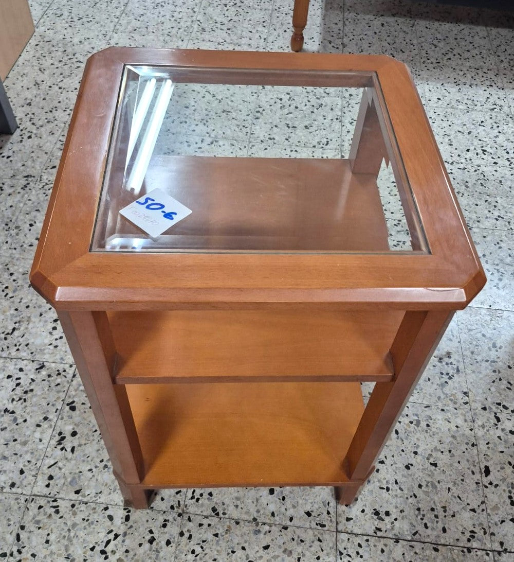 Mesita auxiliar — imagen 2