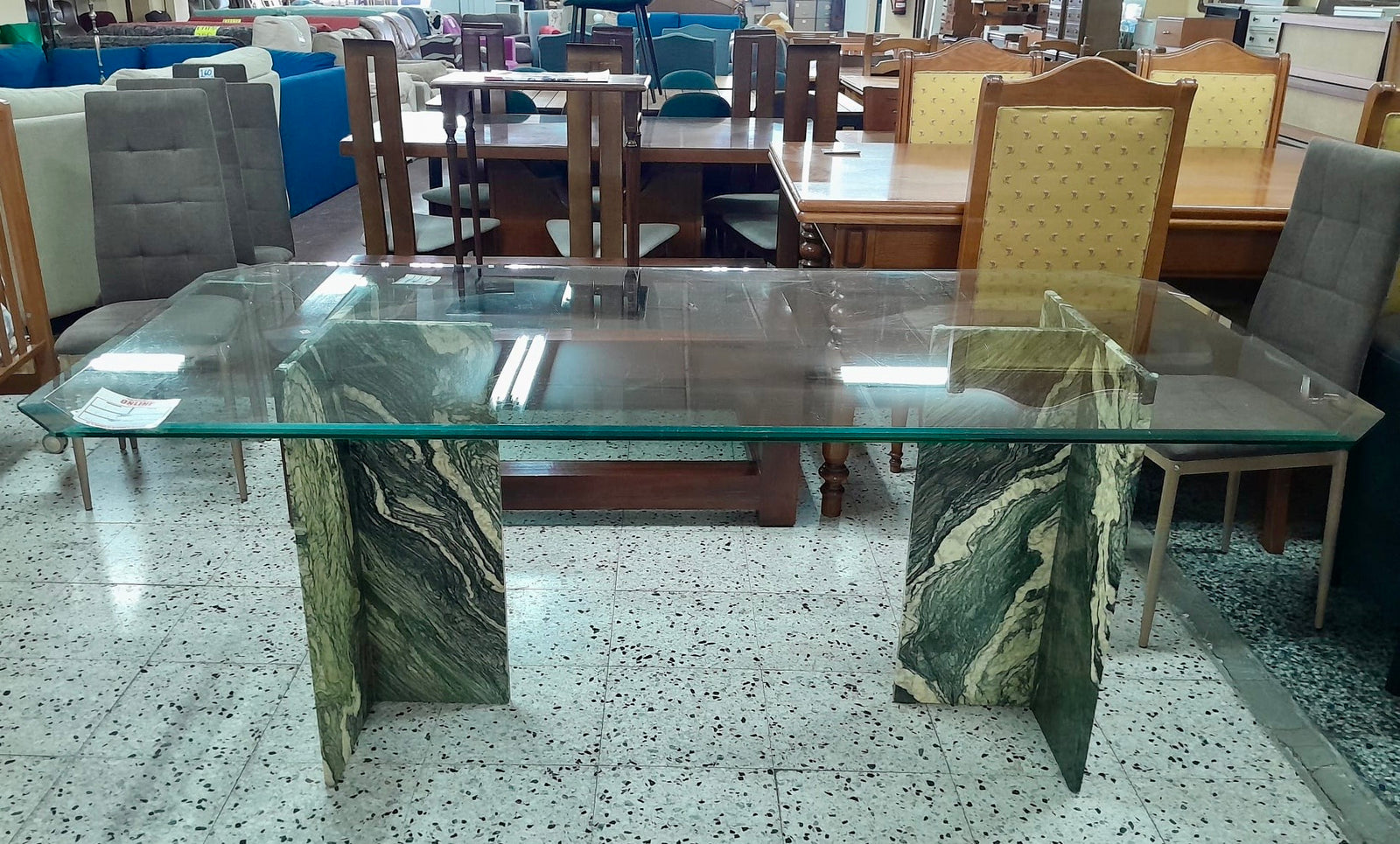 Mesa de cristal y marmol
