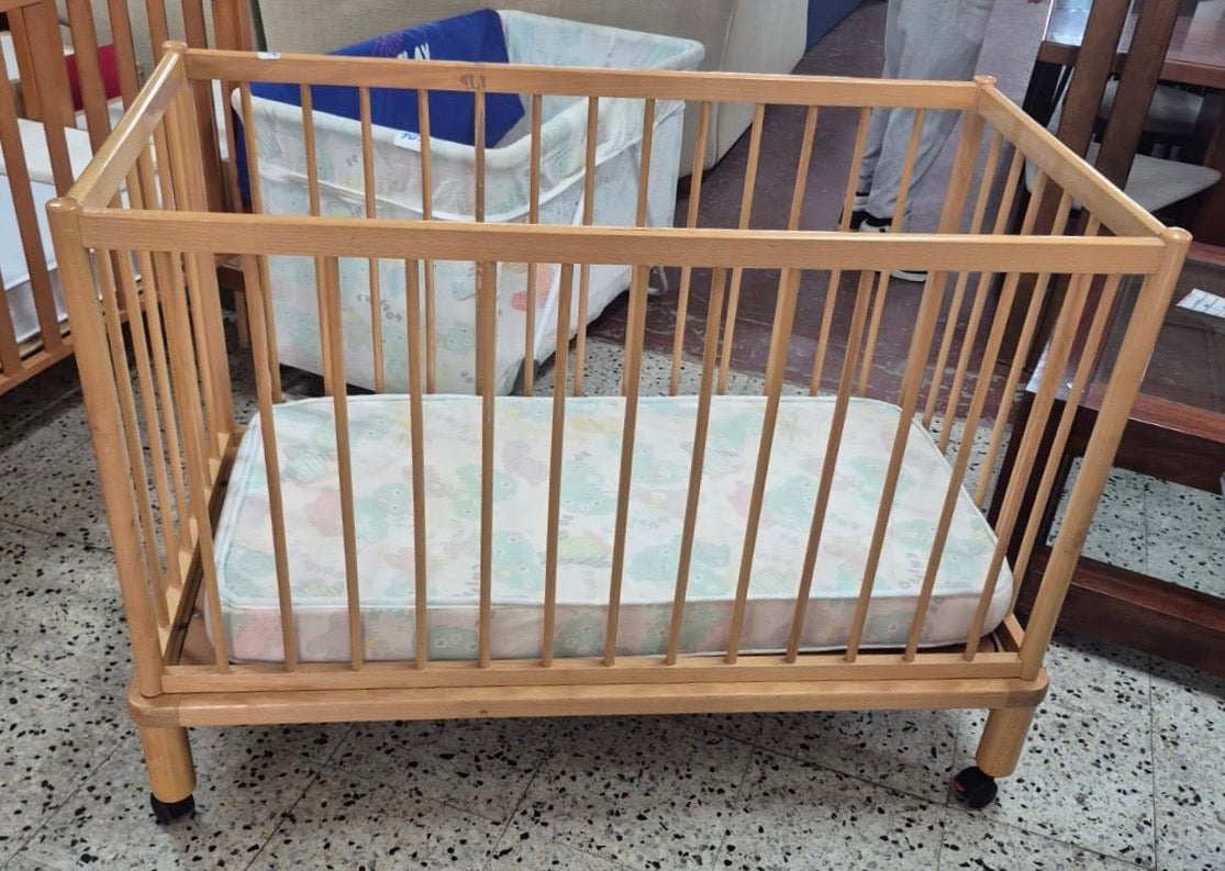 Cuna con colchón