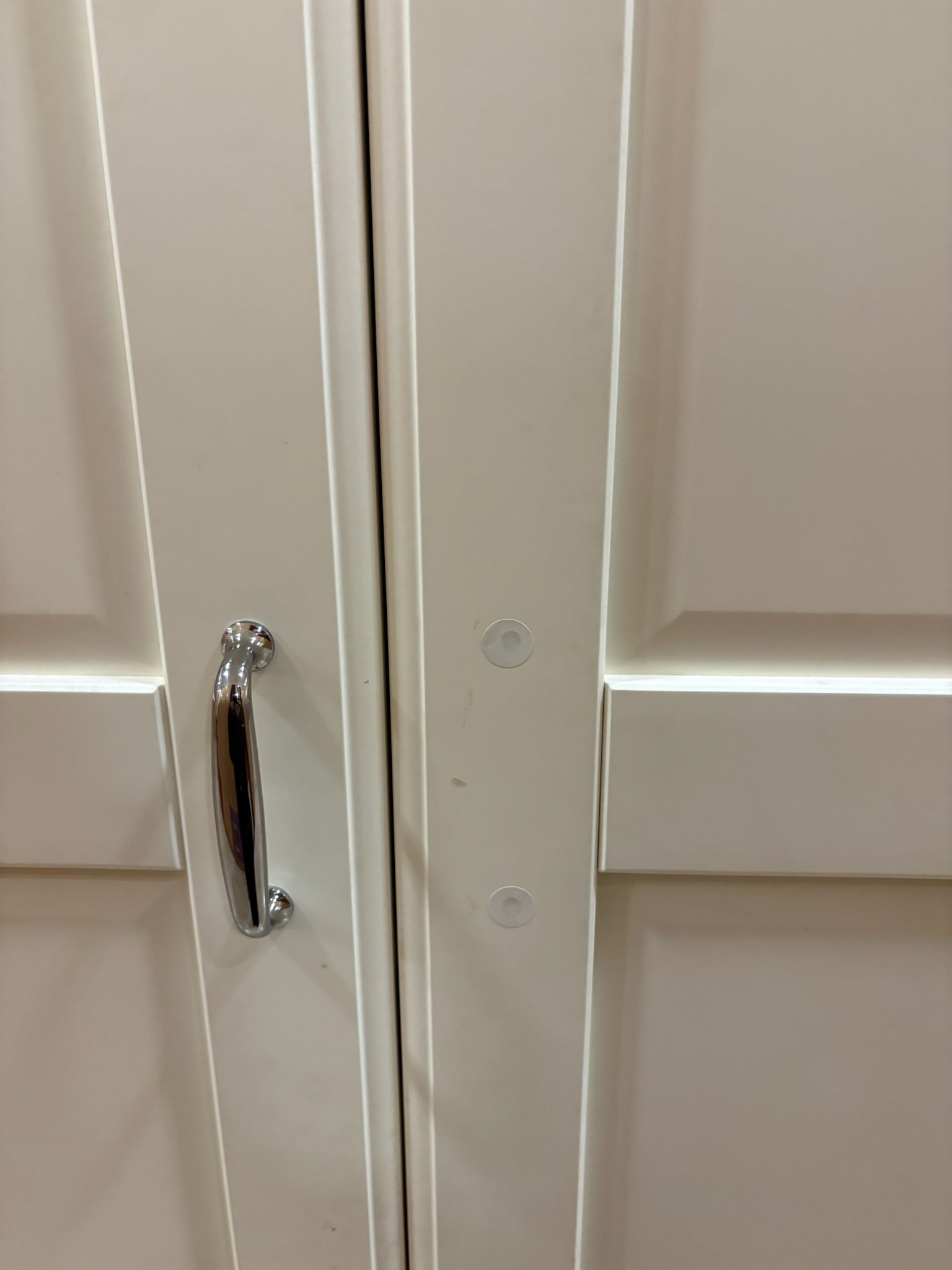 Armario tres puertas IKEA bergsbo — imagen 6