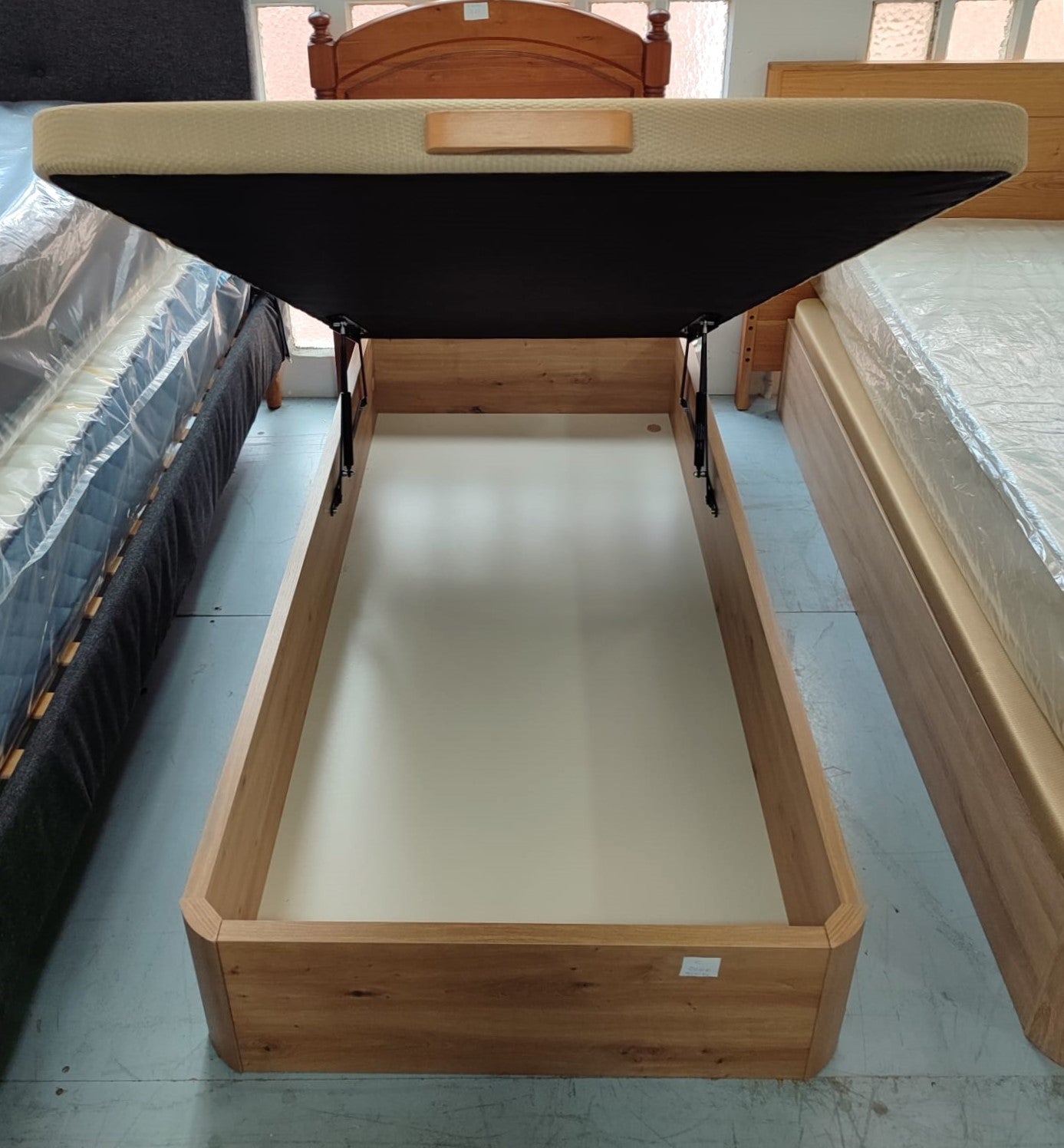 Canapé nuevo 90x190 — imagen 3
