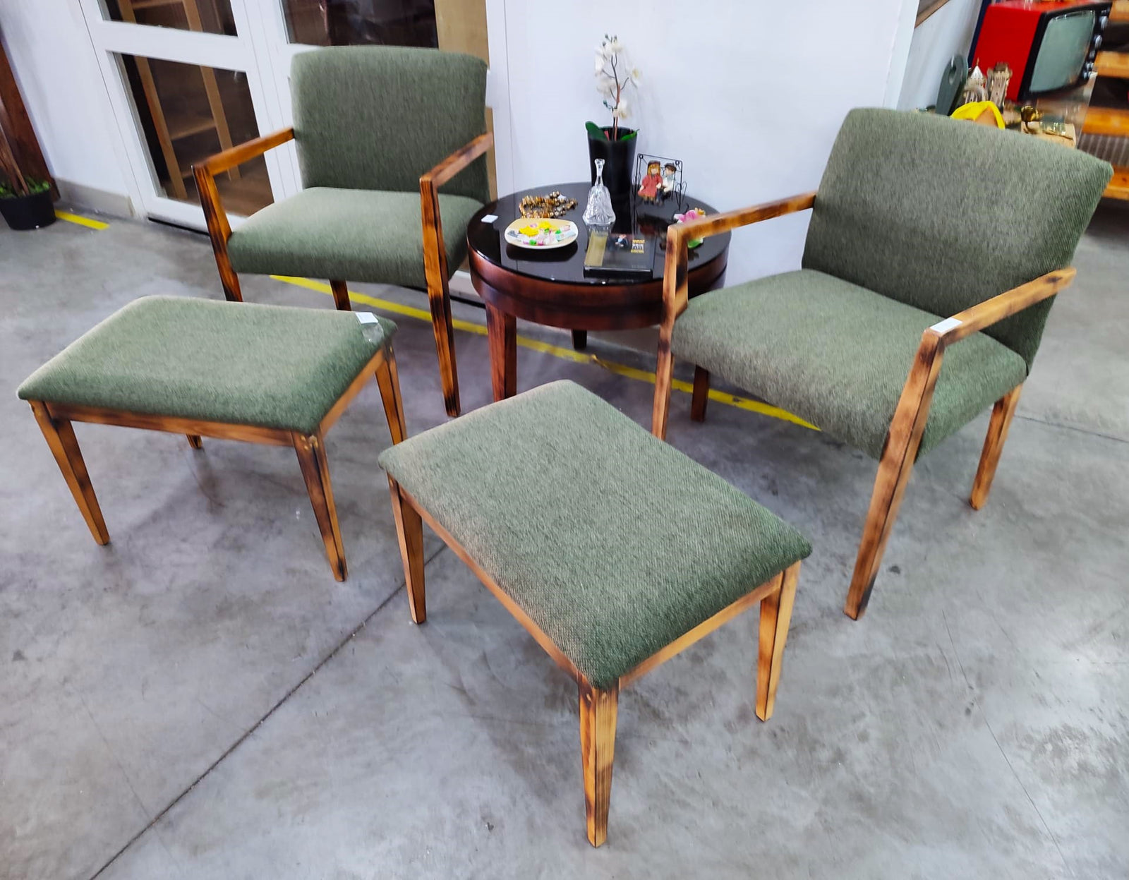 Par de sillones con reposapiés — imagen 2
