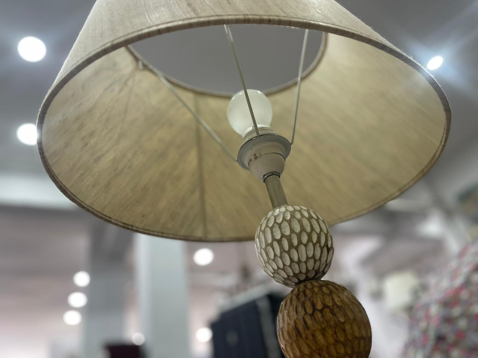 Lámpara de madera — imagen 3