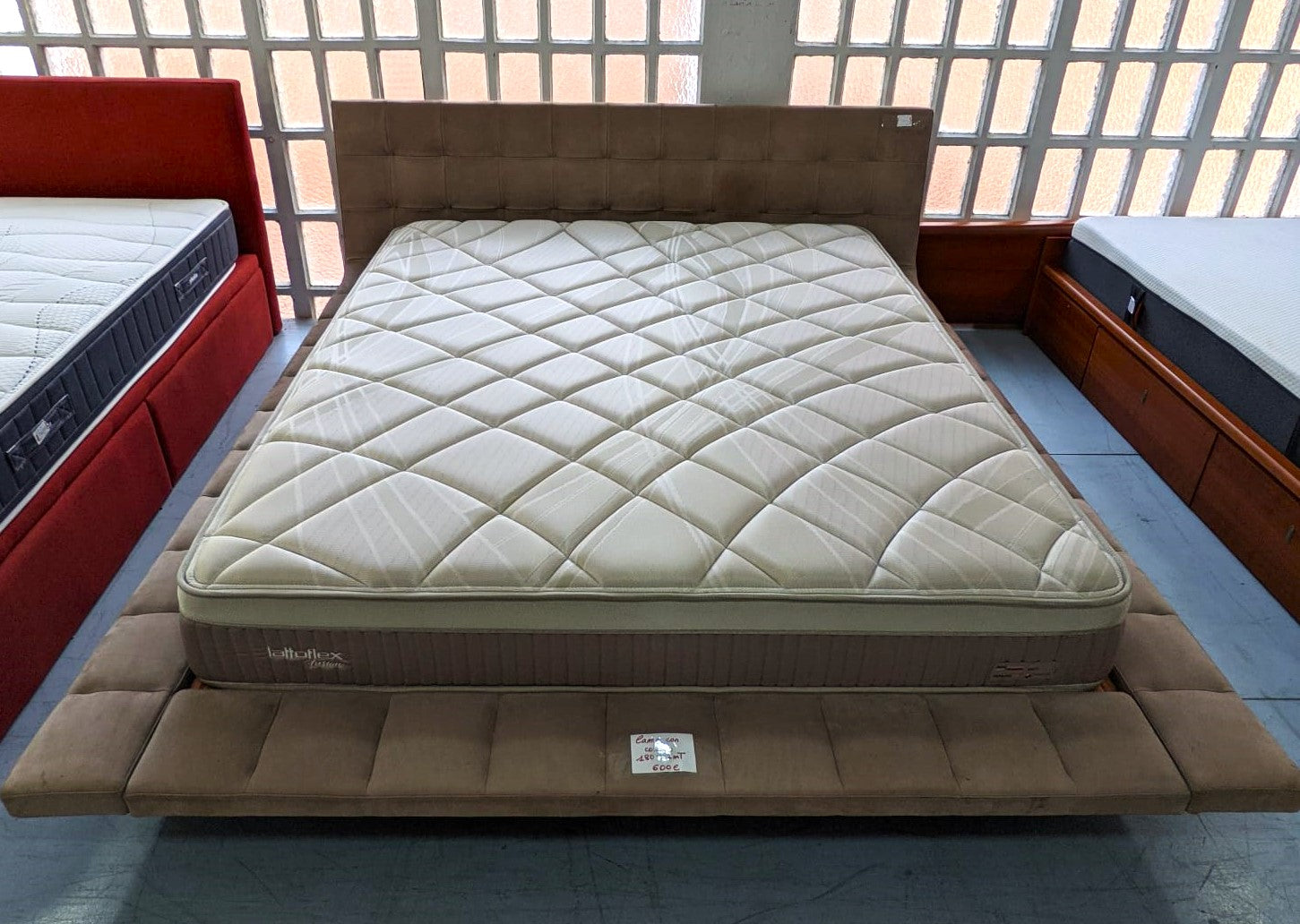 Cama matrimonial