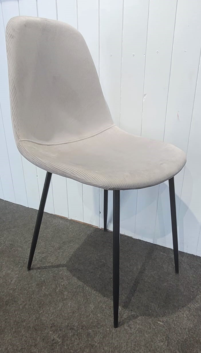 Silla estilo glamm — imagen 2