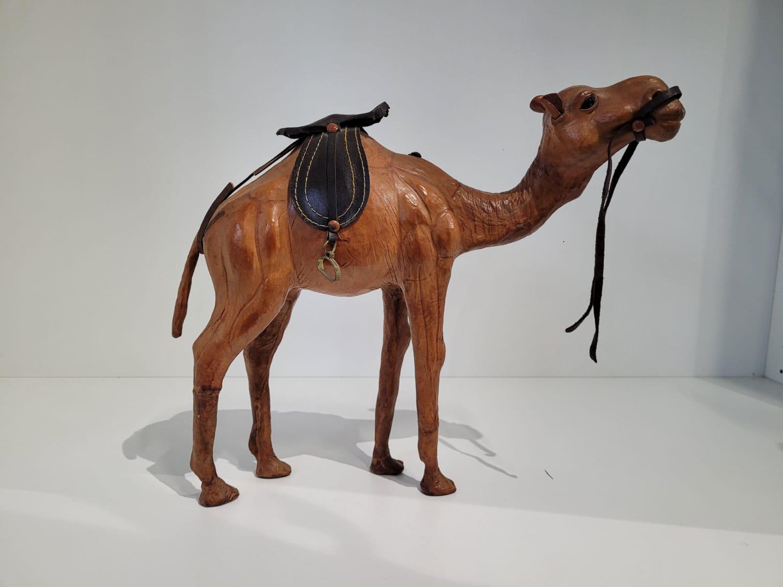 Figura decorativa camello — imagen 2
