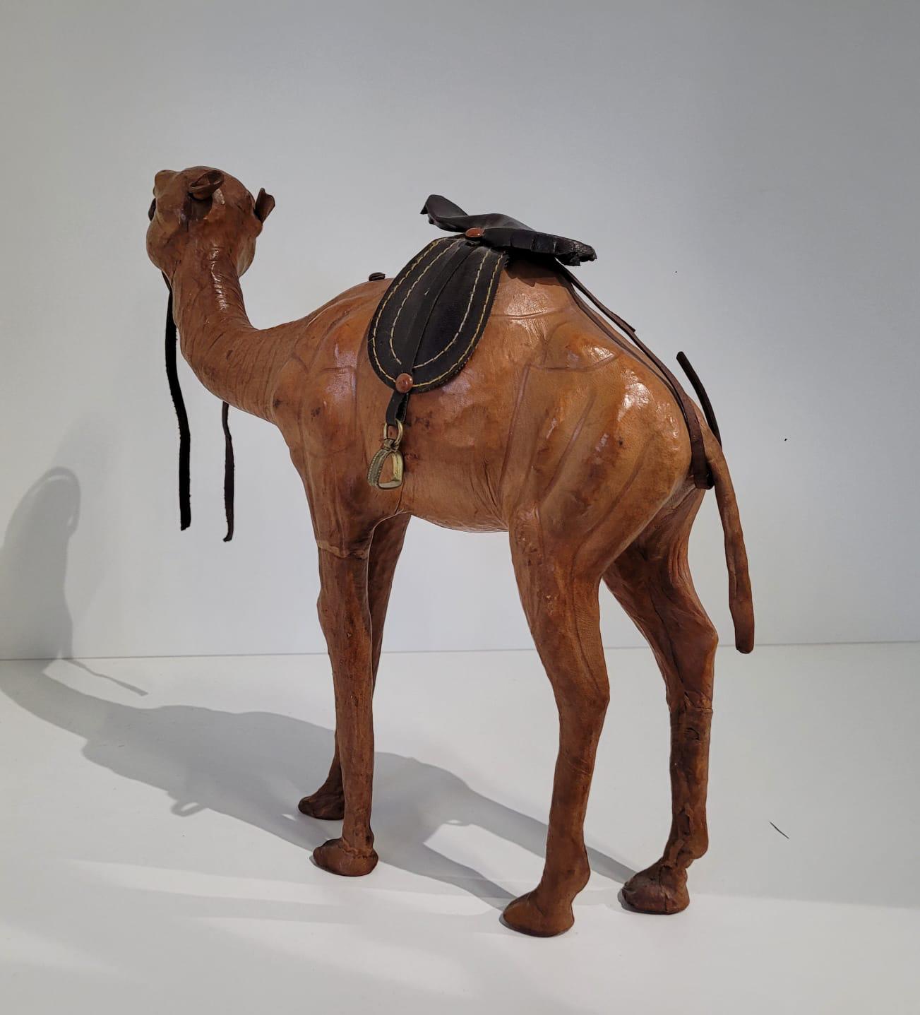 Figura decorativa camello — imagen 3