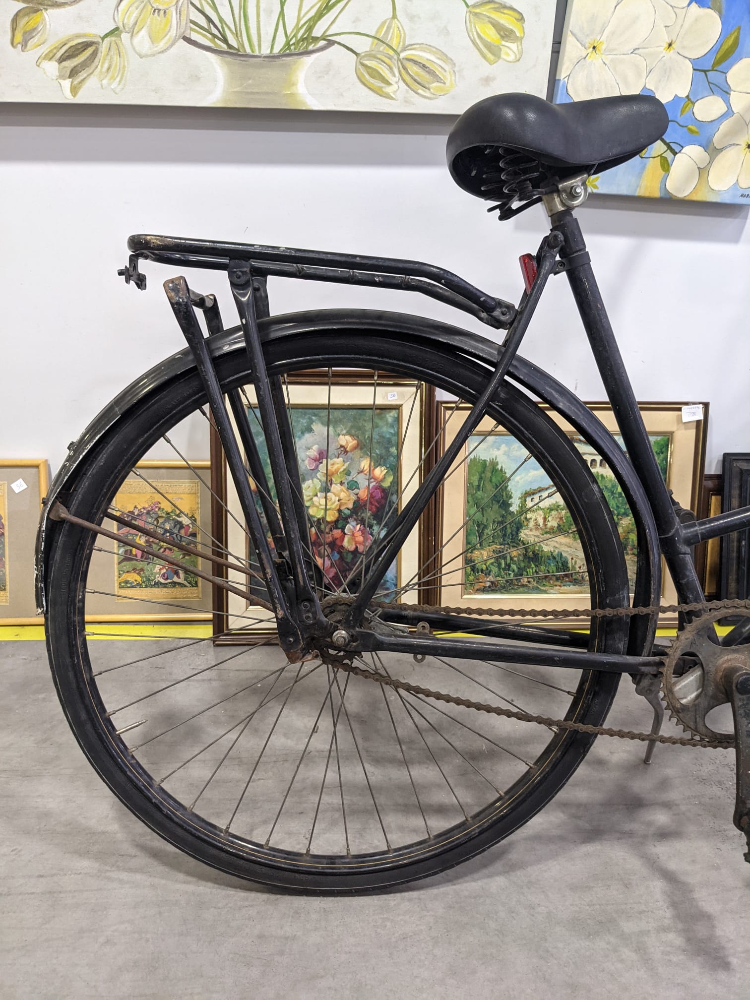 Bicicleta clásica de paseo vintage — imagen 4