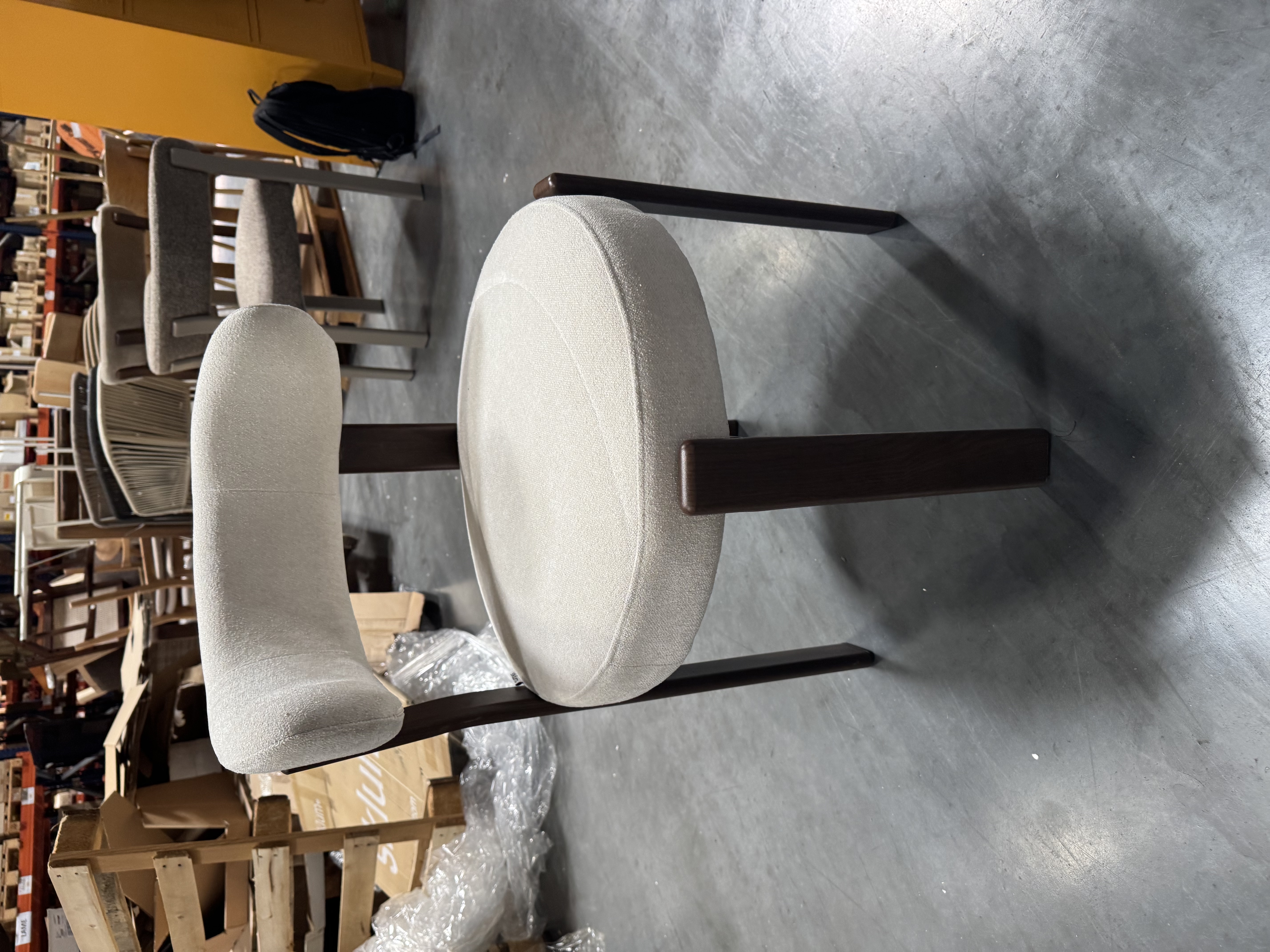 Pack de 2 sillas de comedor SKLUM tapizada en tela con madera de fresno como nueva — imagen 3