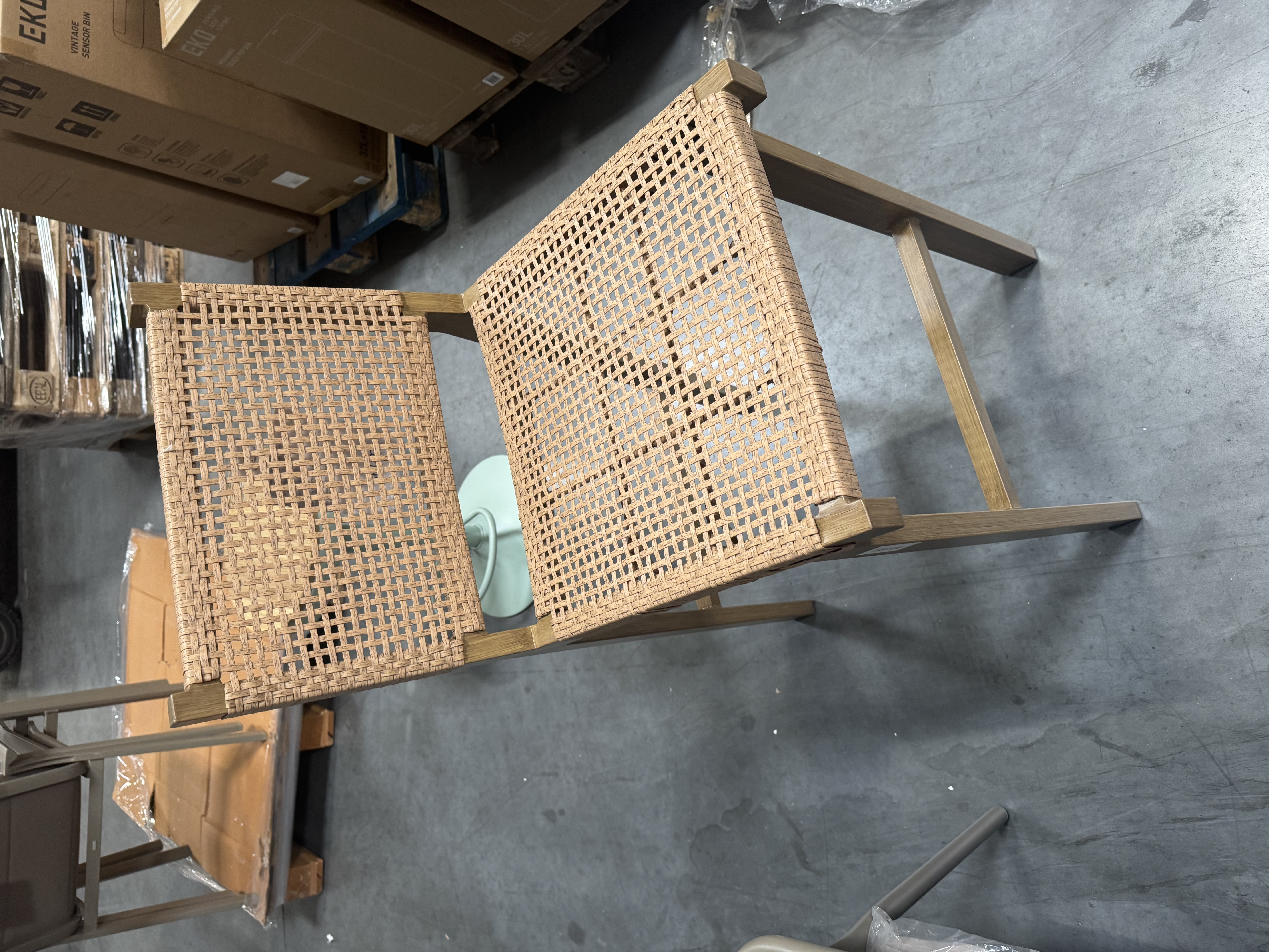 Silla de comedor con asiento y respaldo de ratán tejido