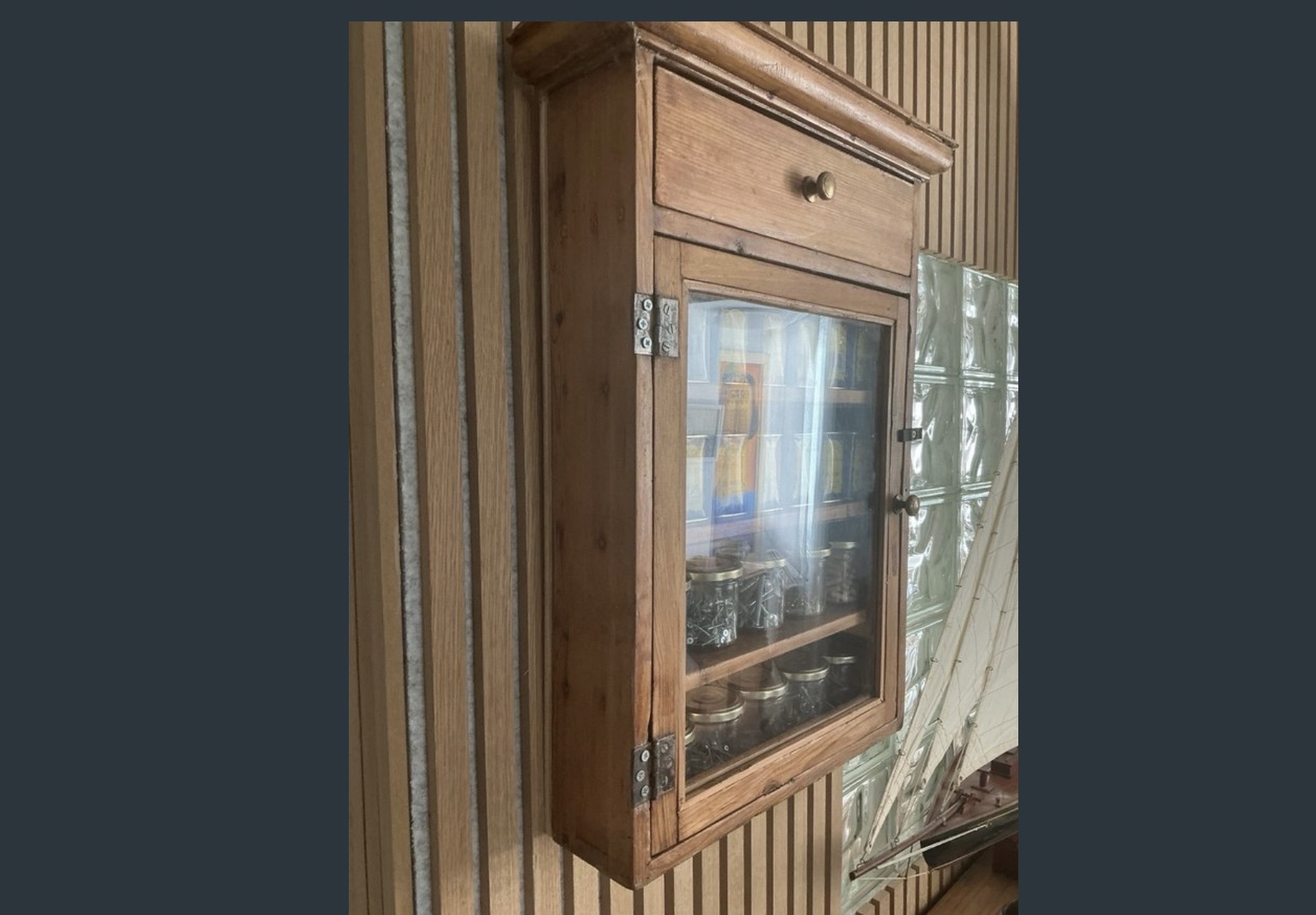 Vitrina antigua madera u cristal — imagen 2