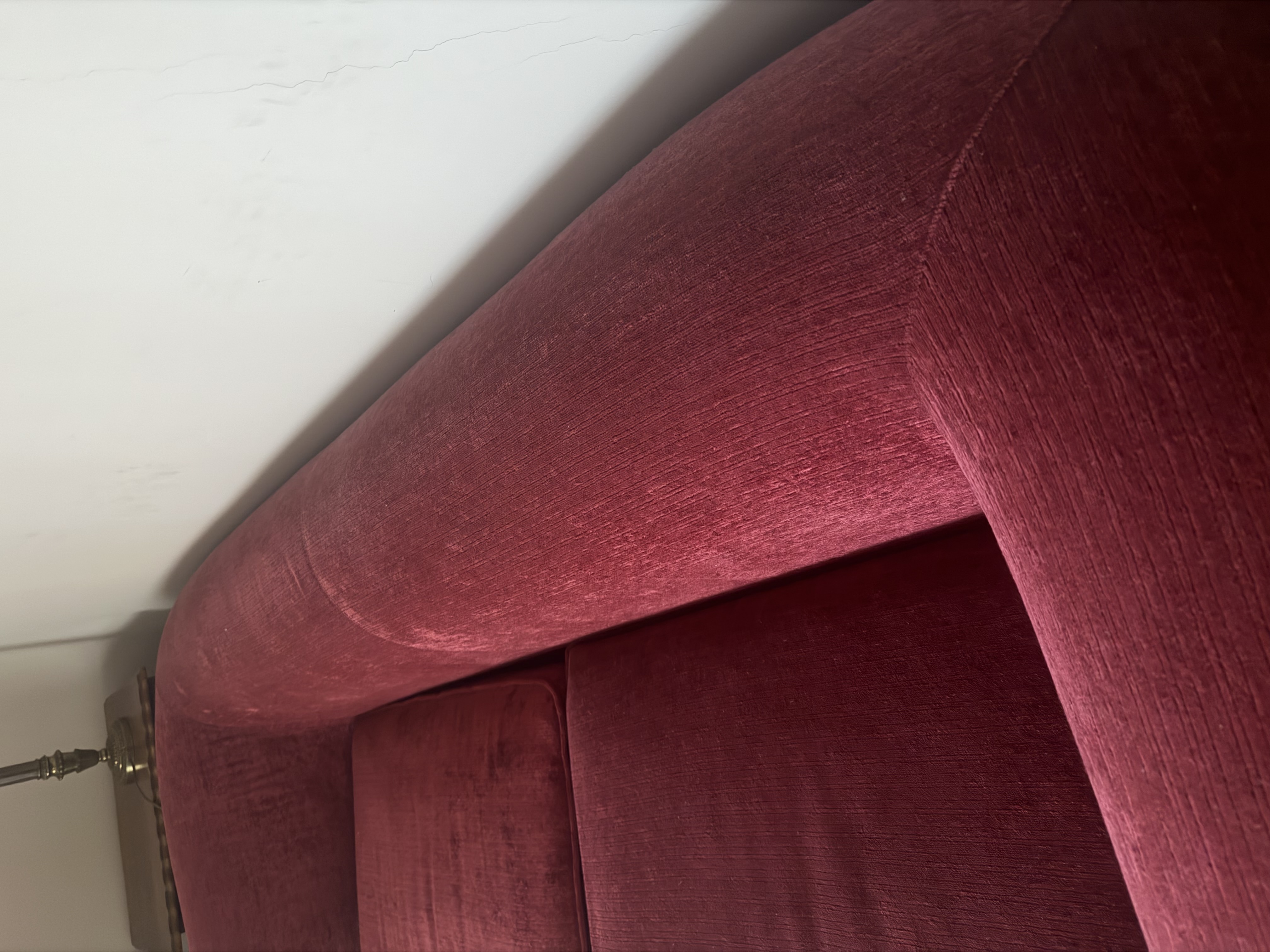 Sofá de Chenilla Rojo — imagen 4