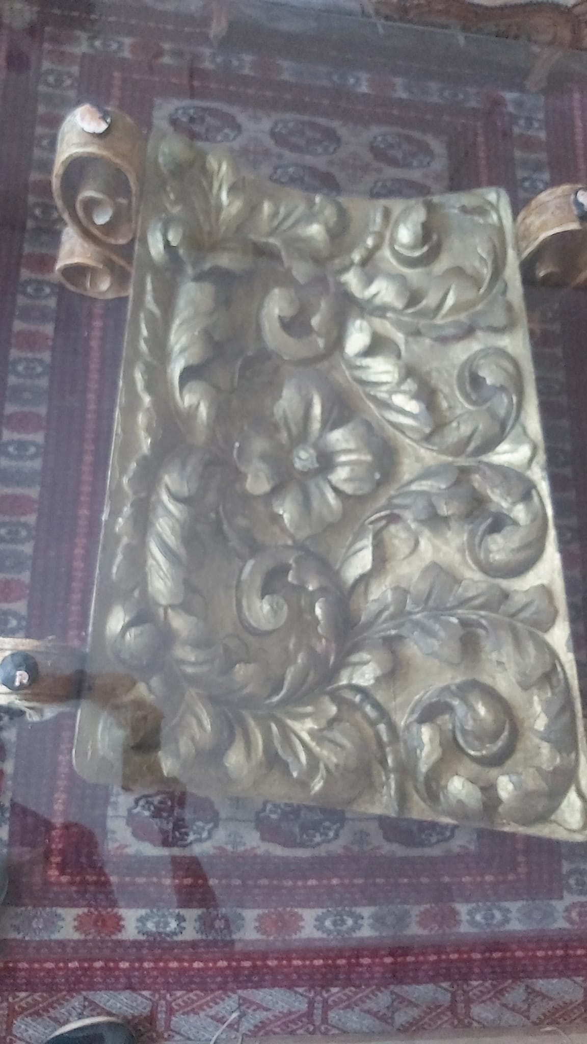 Mesa de Centro con Retablo Barroco Antiguo de Iglesia — imagen 4