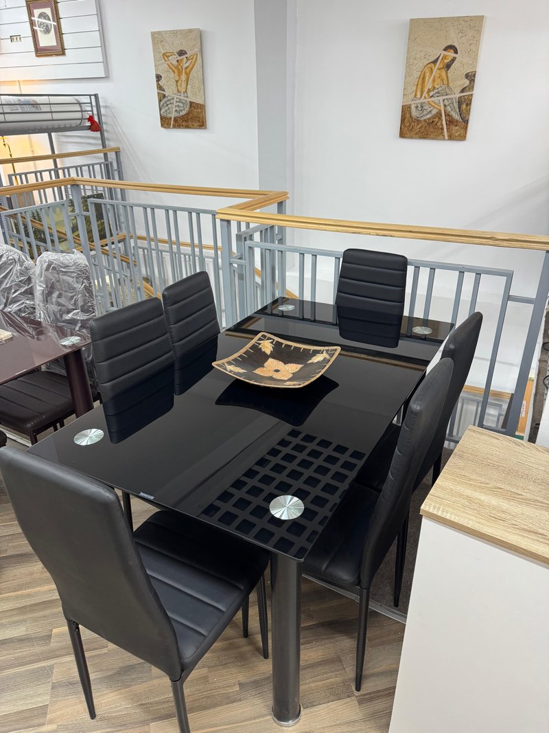Mesa de cristal + 6 sillas elegante