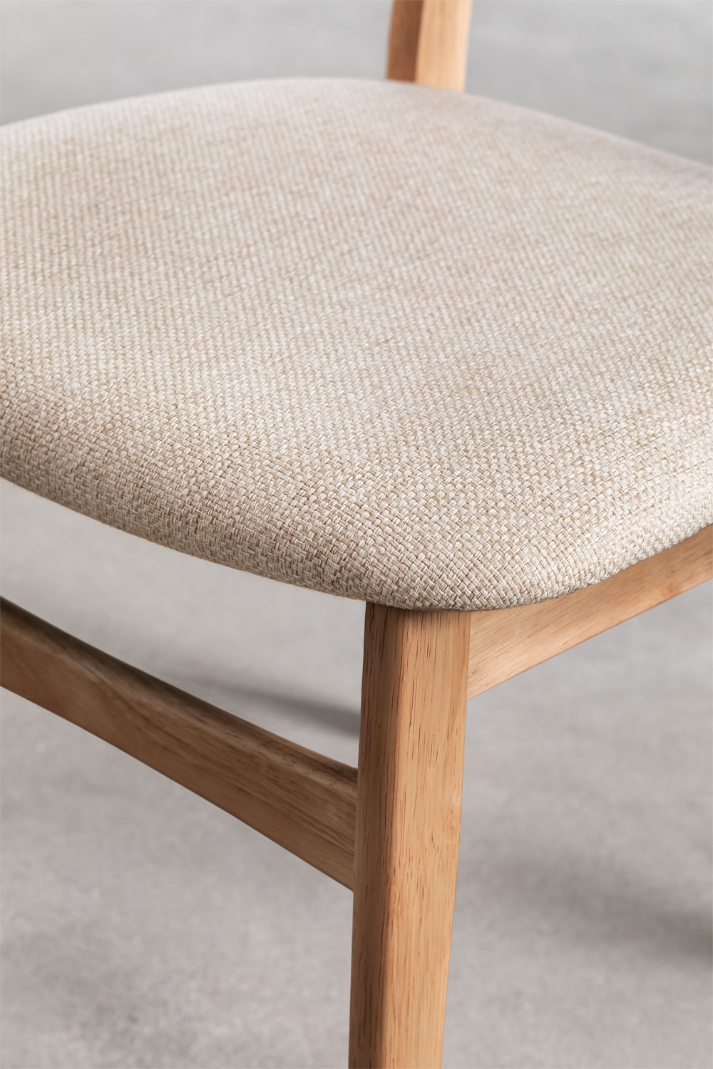 Silla de comedor Cloda tapizada en tela con estructura de madera — imagen 6