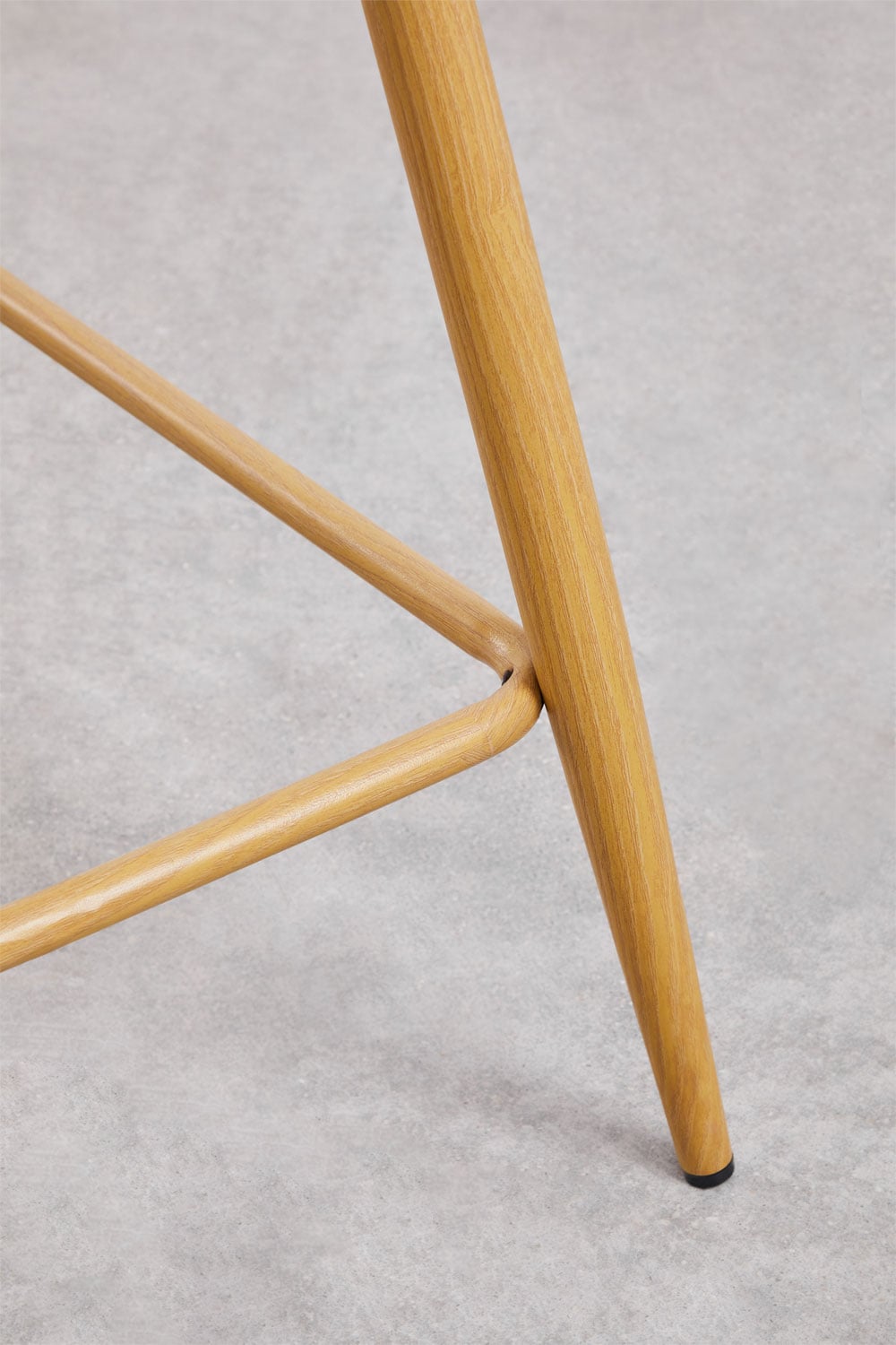 Pack de 2 taburetes altos SKLUM tapizado en tela con patas de madera como nuevo — imagen 6