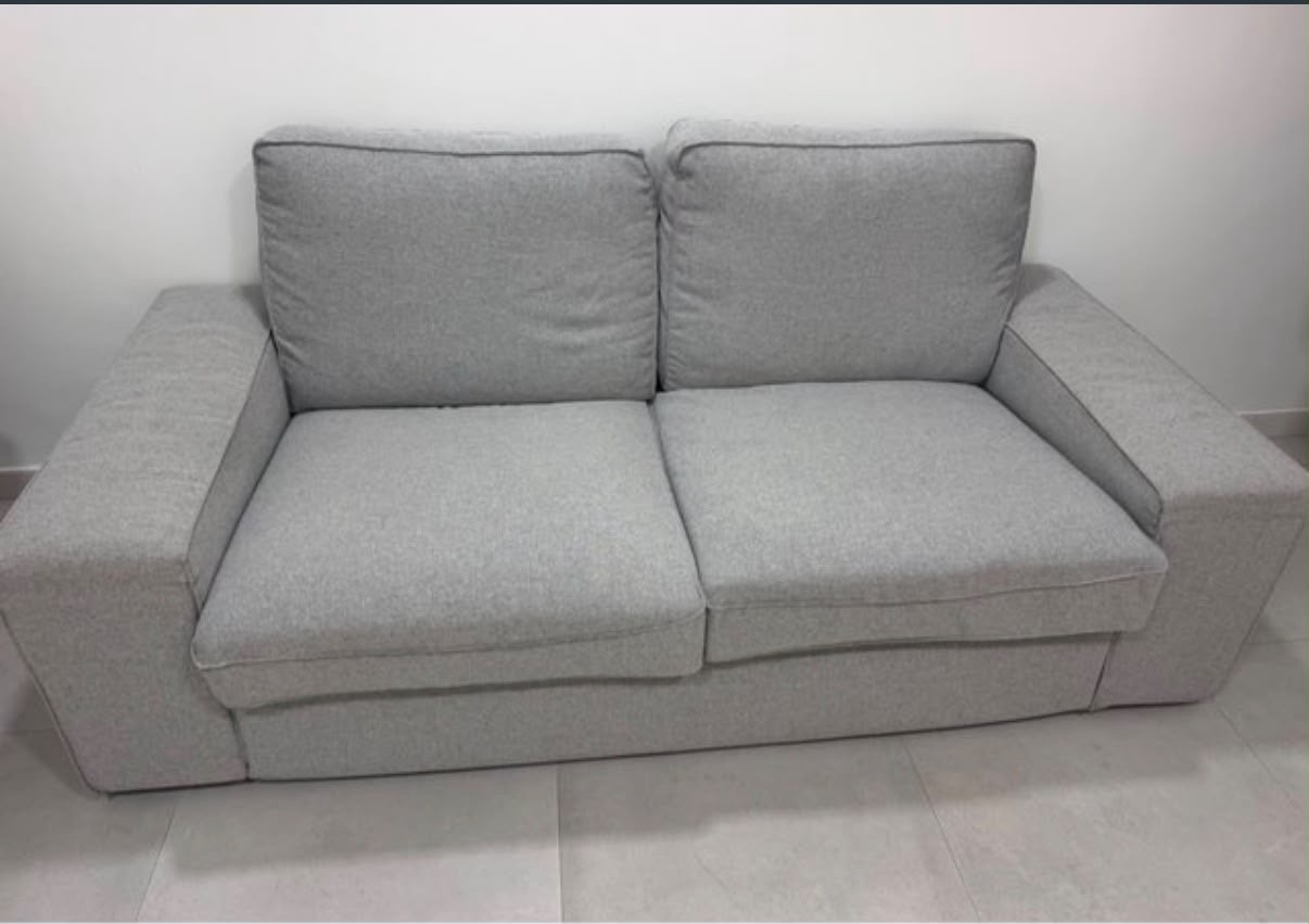 Sofá IKEA KIVIK 2 plazas en gris claro